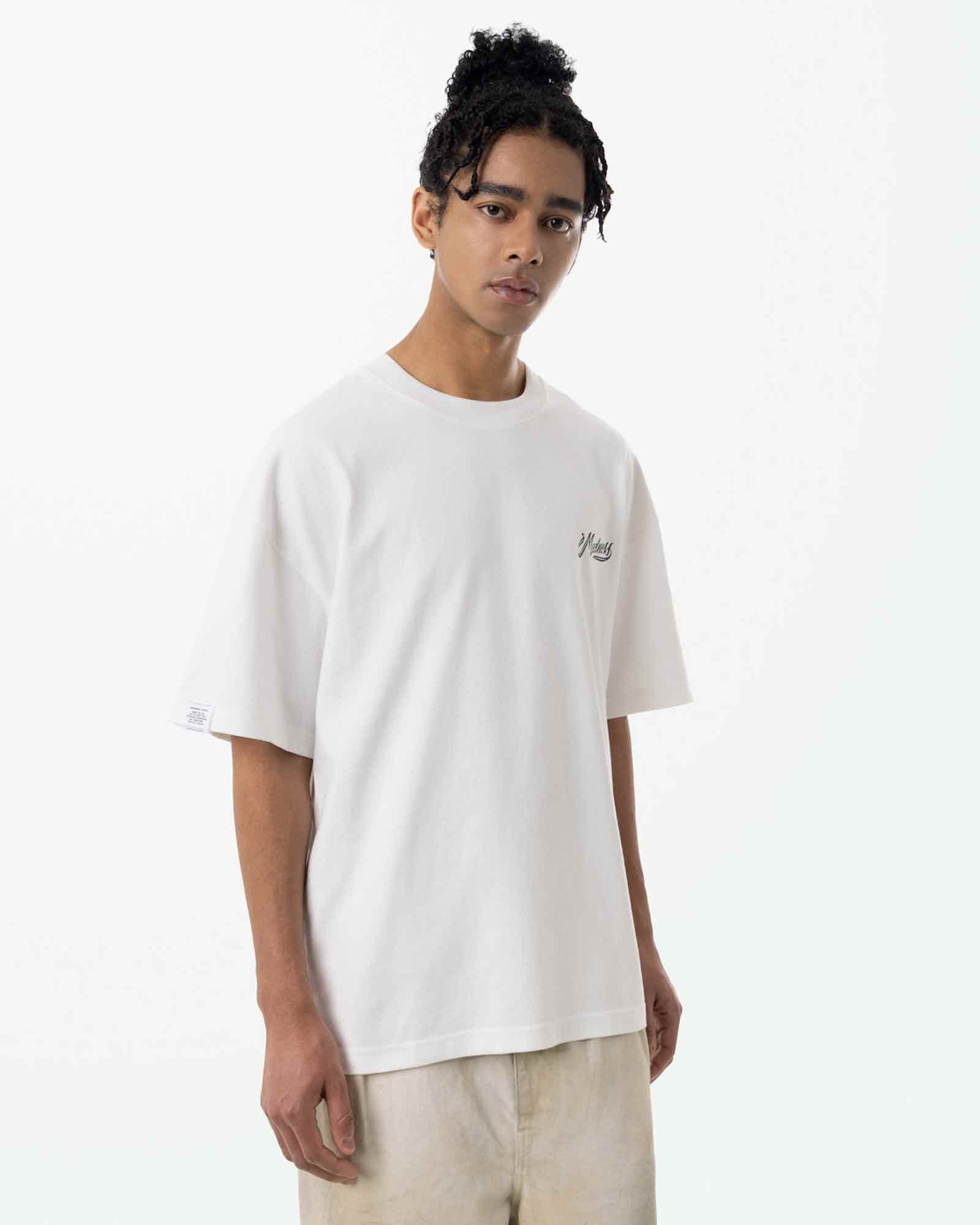 MADNESS・マッドネス - Tシャツ・カットソー MADNESS BADGE (L) UNIFORM T-SHIRT / WHITE