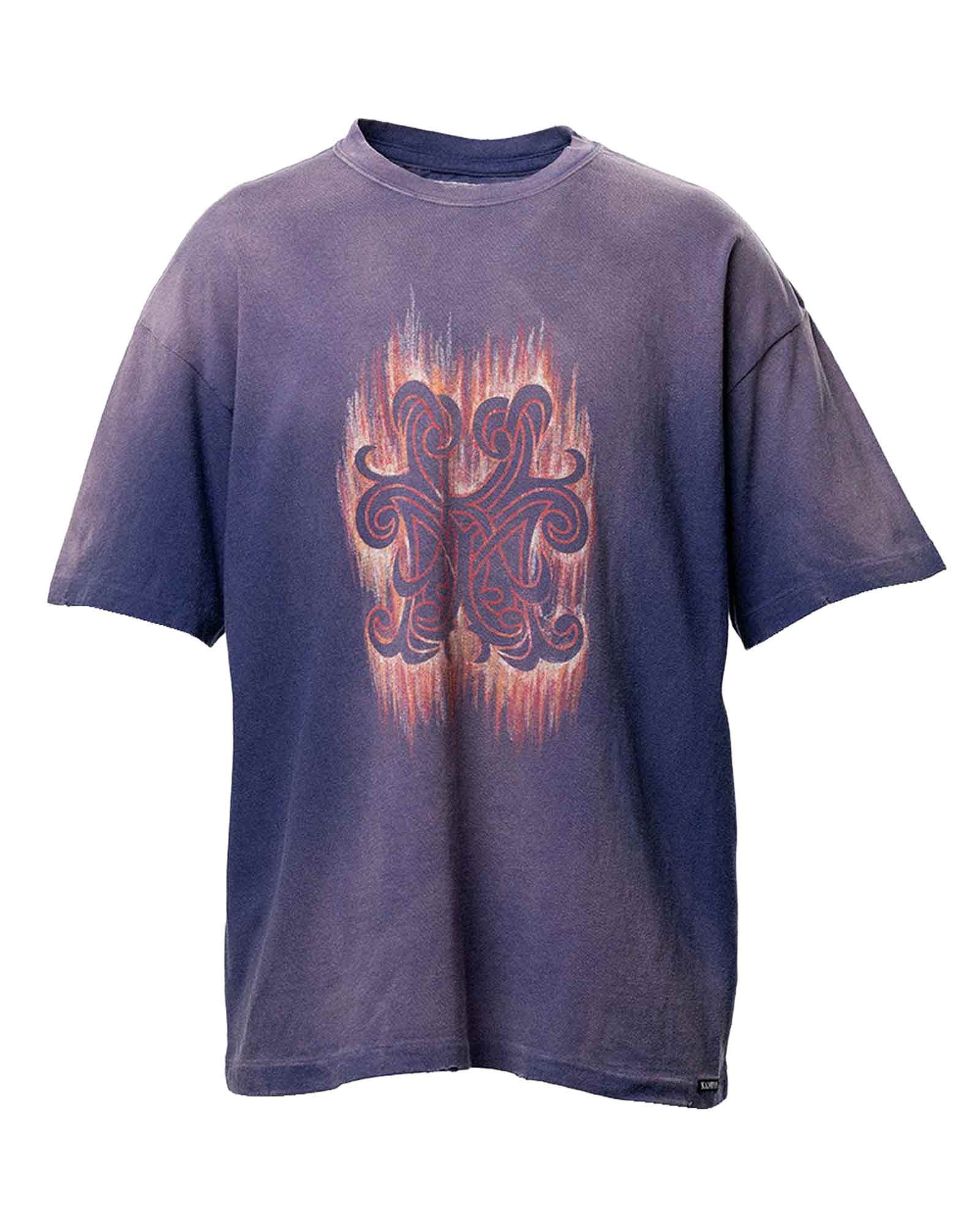 KAMIYA (カミヤ) SS26 “CRAYON FLAME KMY” TEE / NAVY | Detail