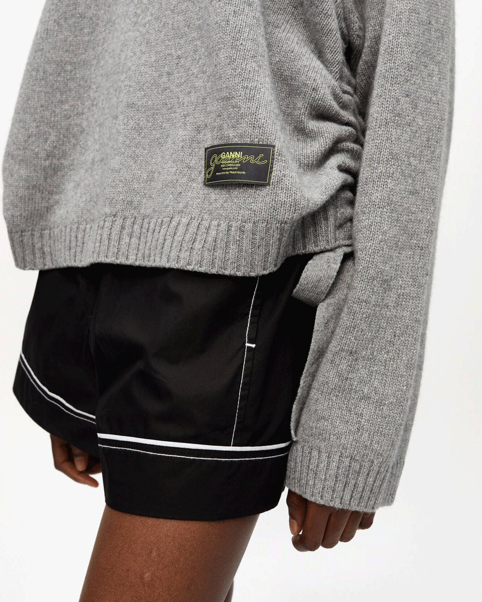 GANNI・Gunny -  FUTURE WOOL MIX OVERSIZED O-NECK / PALOMA MELANGE