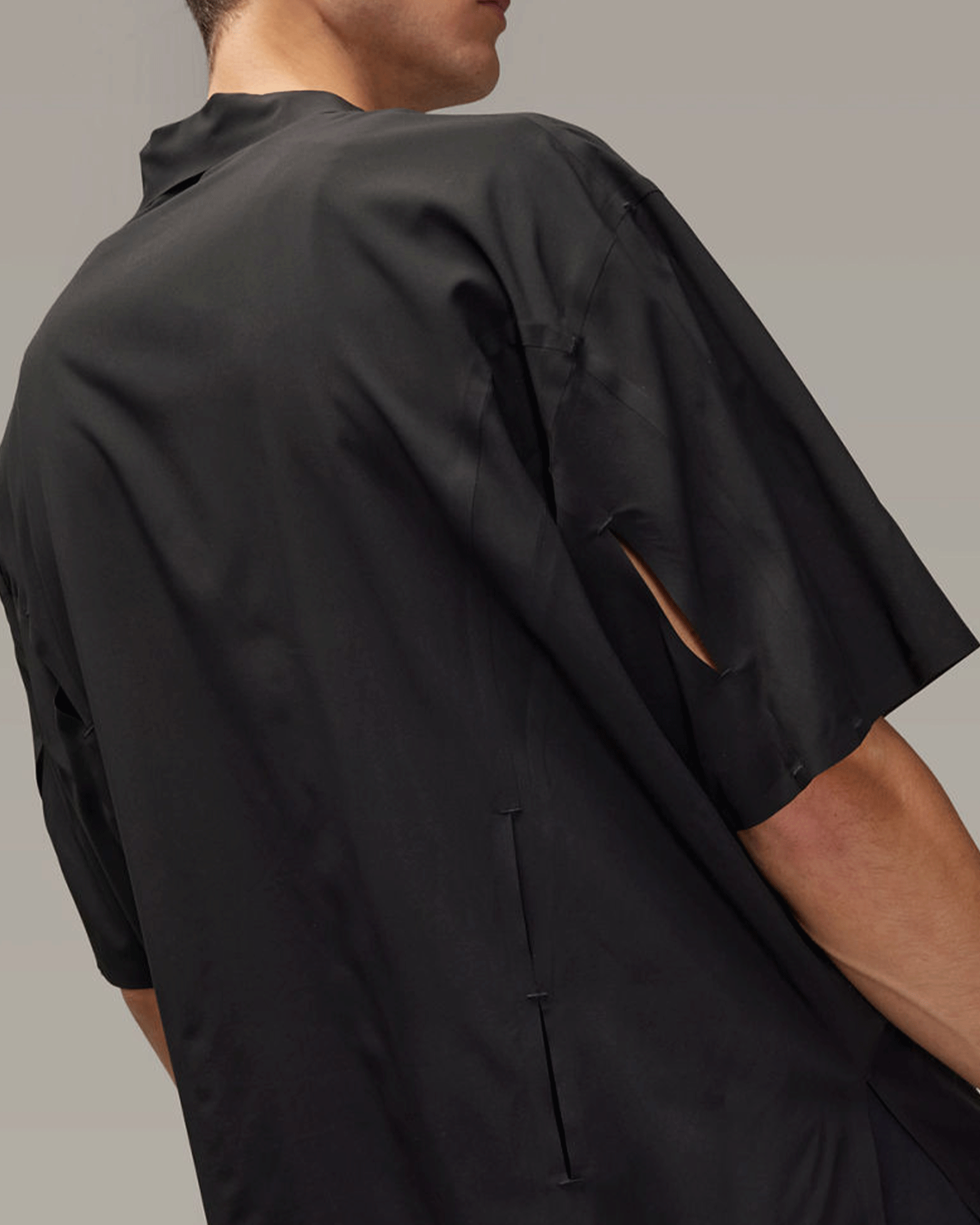 Y-3・韦斯利 -  LITE WOVN SHIRT / BLACK