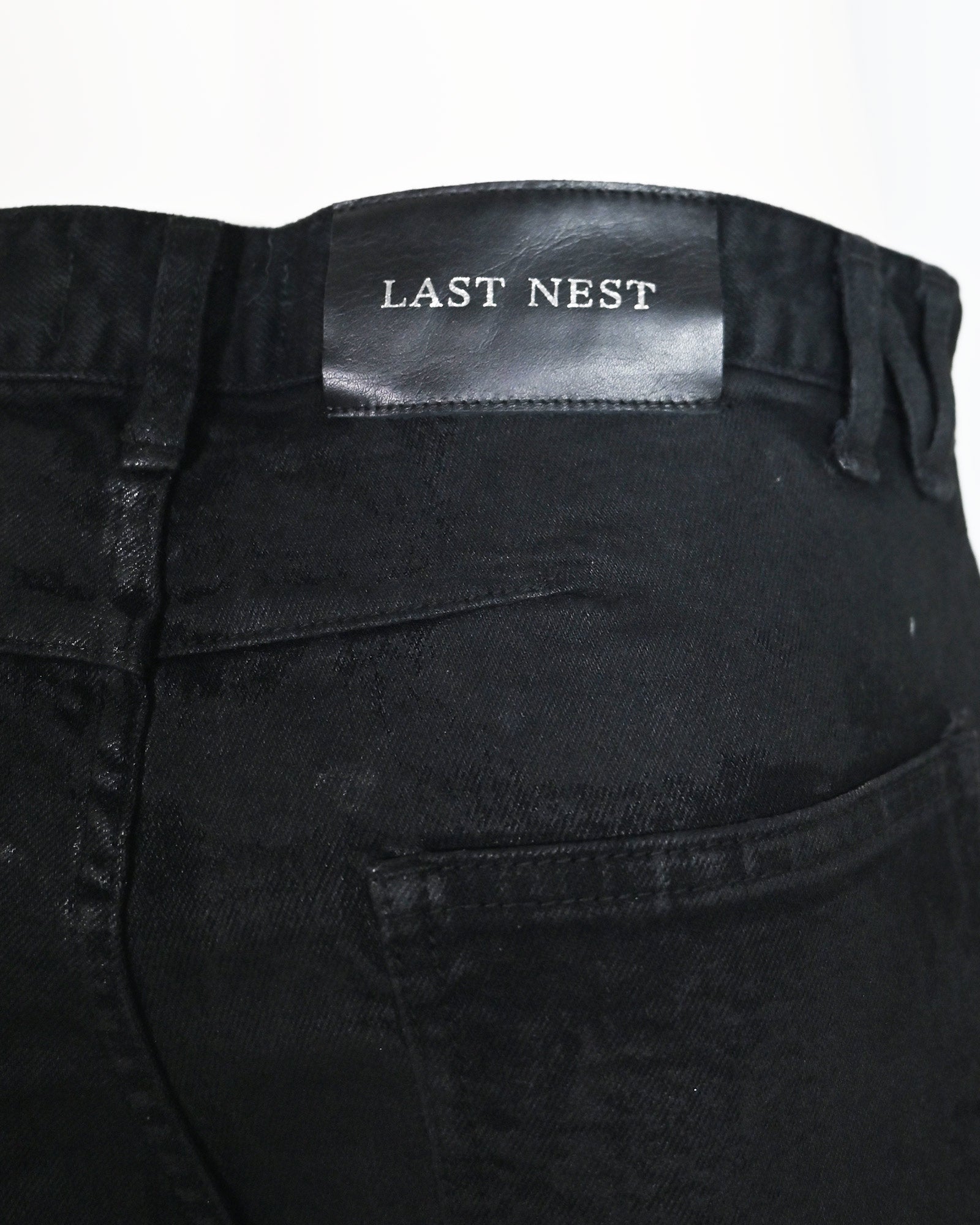 LAST NEST・last nest -  FAUX LEATHER DENIM SWITCHING PANTS / BLACK