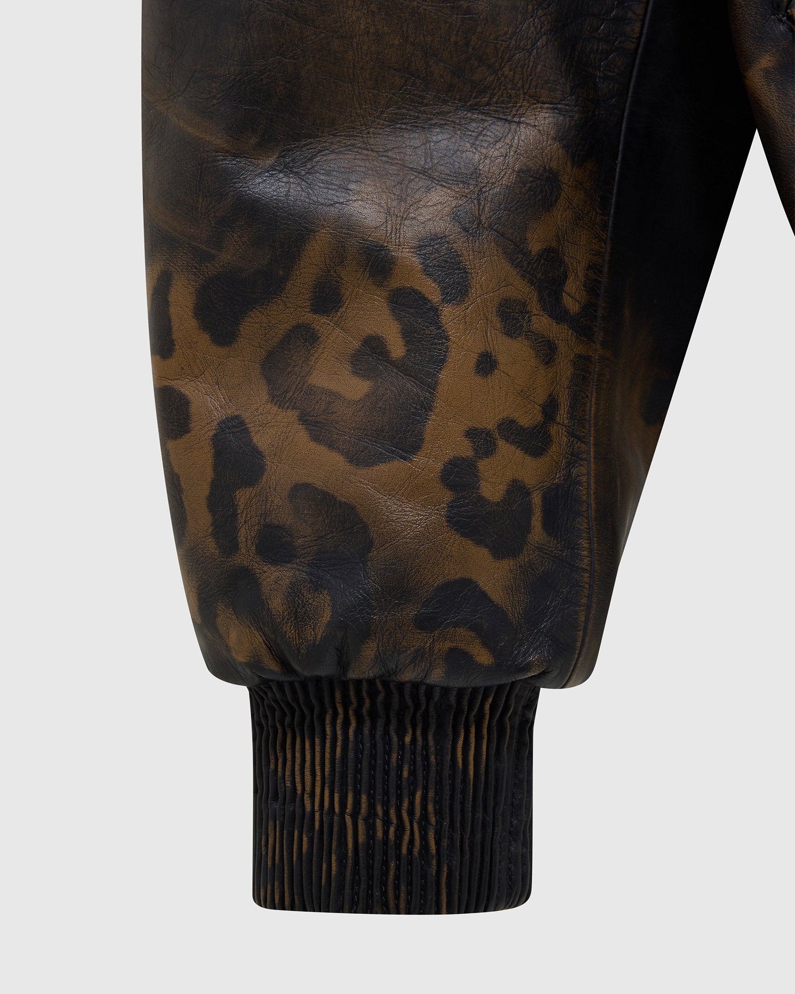 424・four two four -  NEW 424 BOMBER / BLACK & CHEETAH