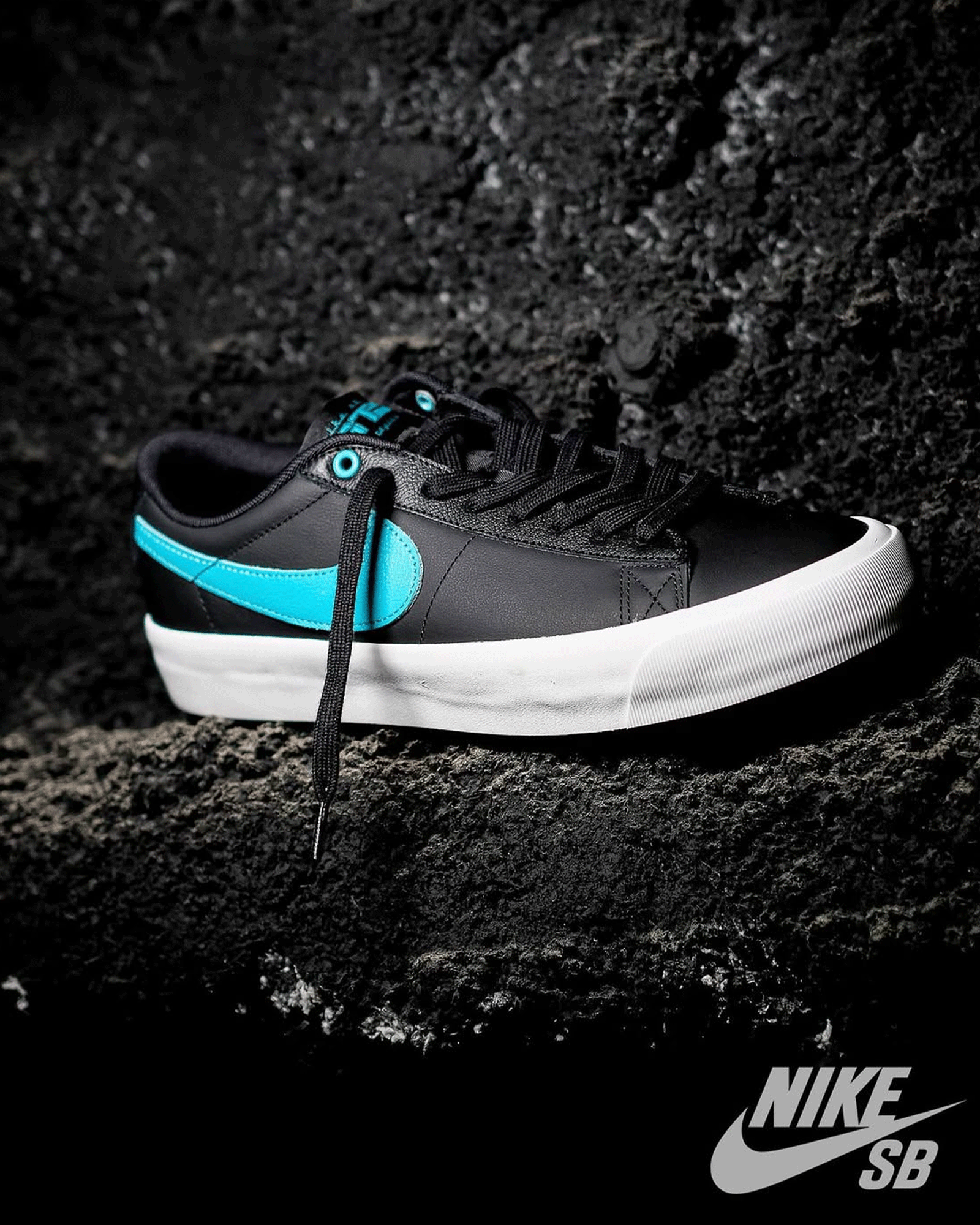 NIKE SB・nike SB -  NIKE SB BLAZER LOW PRO GT / BLACK/BLUE