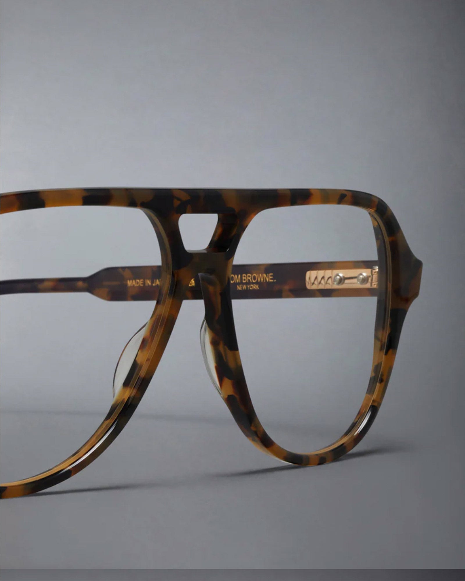 THOM BROWNE -EYEWEAR-・トムブラウン - メガネ THOM BROWNE / UEO927A-205-59
