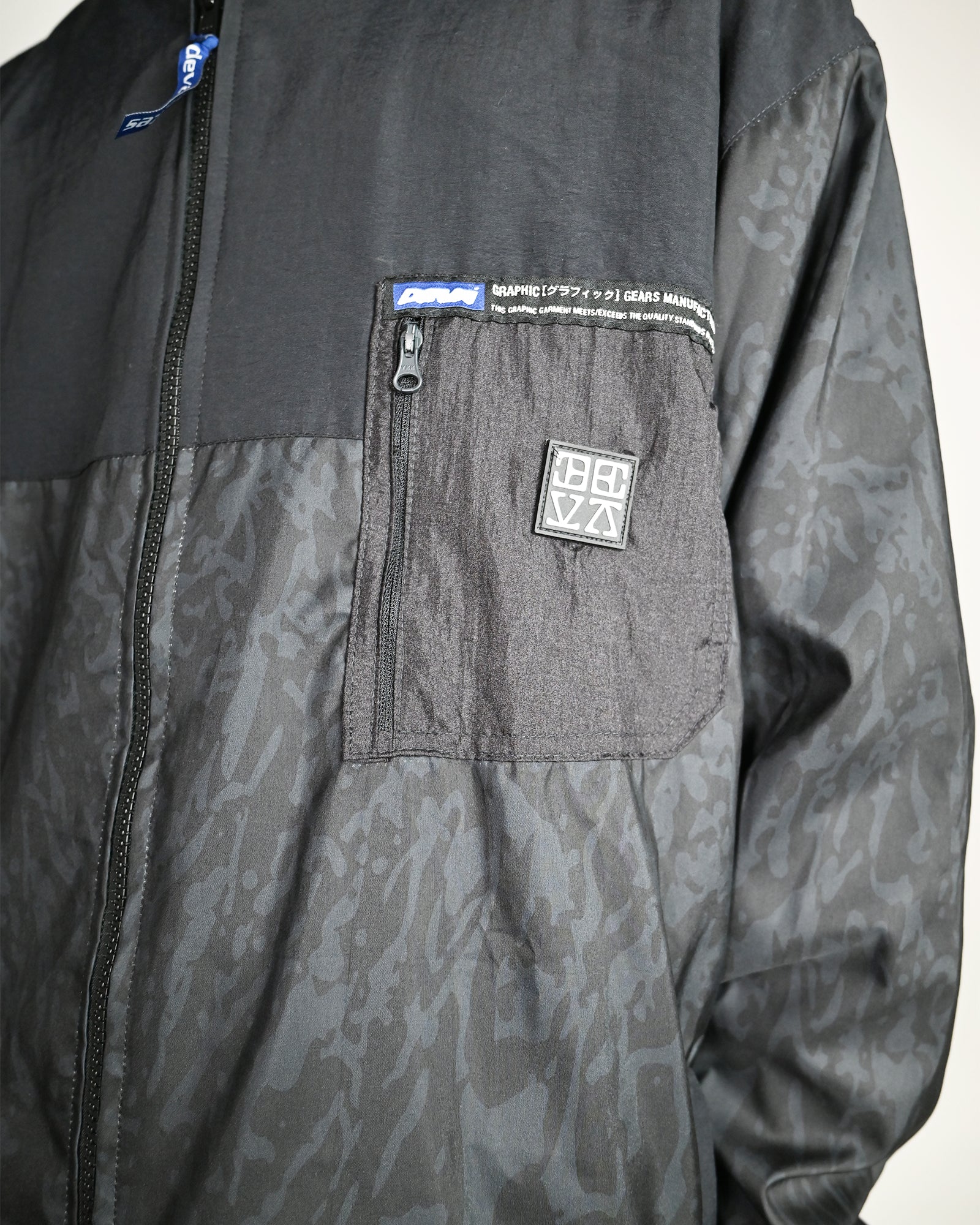 DEVA STATES・ディーヴァ ステイツ - ナイロンジャケット WINDBREAKER JACKET - MICRO / BLACK