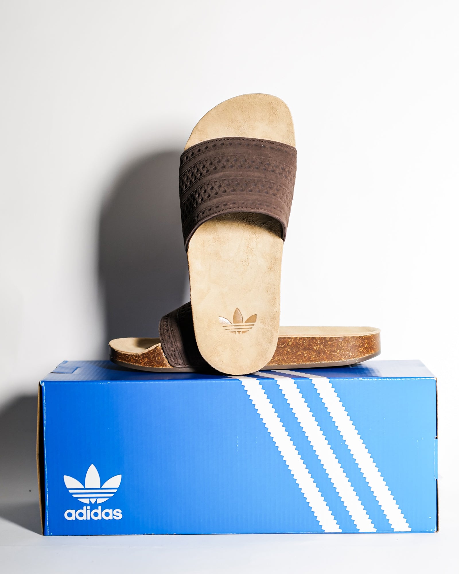 adidas・adidas -  ADIDAS ADILETTE RS/BROWN