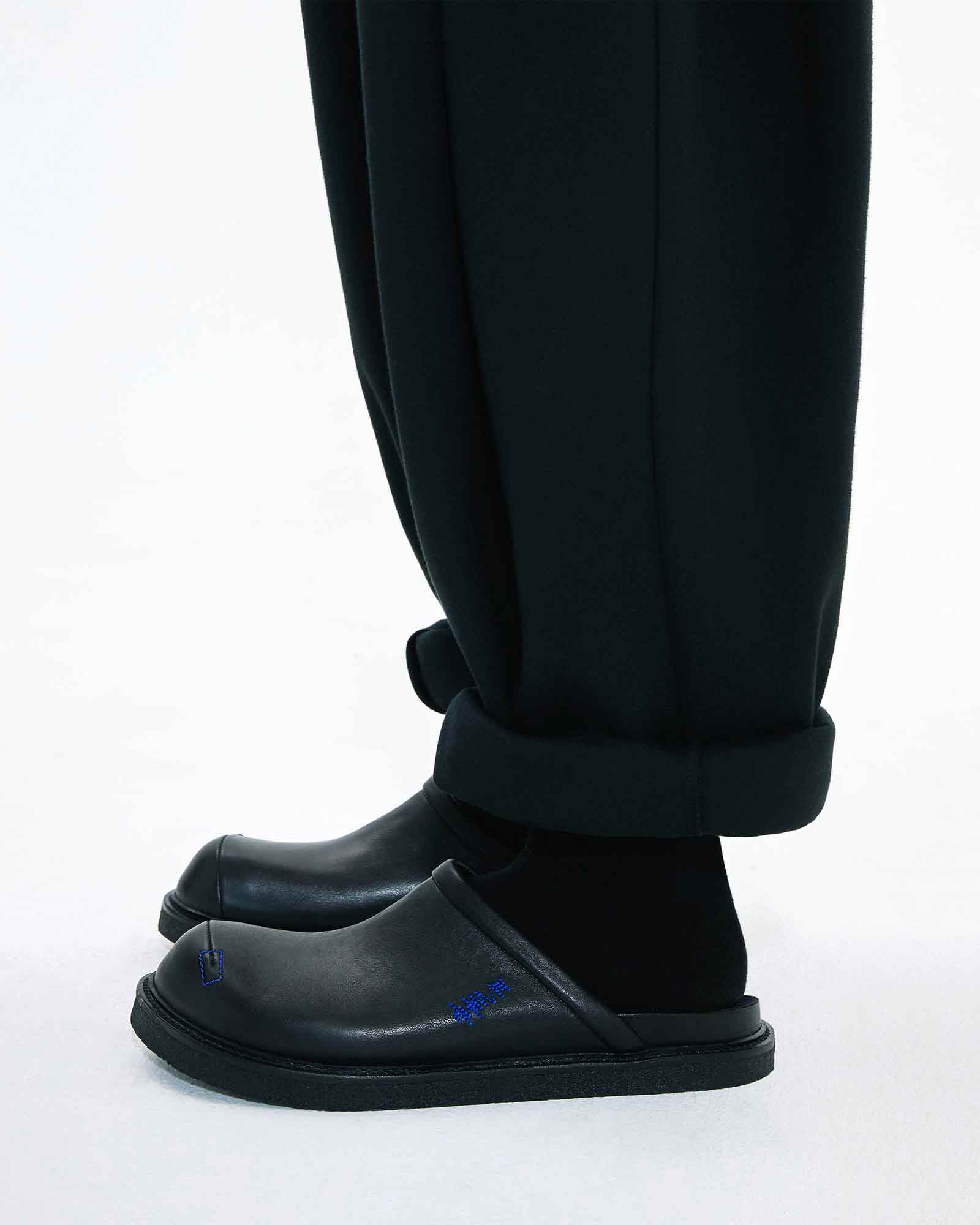 Ader Error・アーダーエラー - サンダル CURVE; SABOT / BLACK