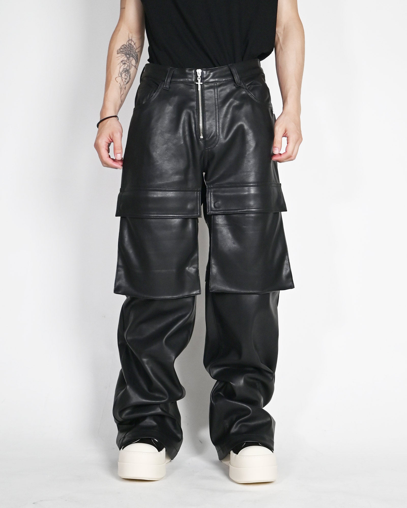 LAST NEST・ラストネスト - カーゴパンツ FAUX LEATHER CARGO PANTS V2  / BLACK
