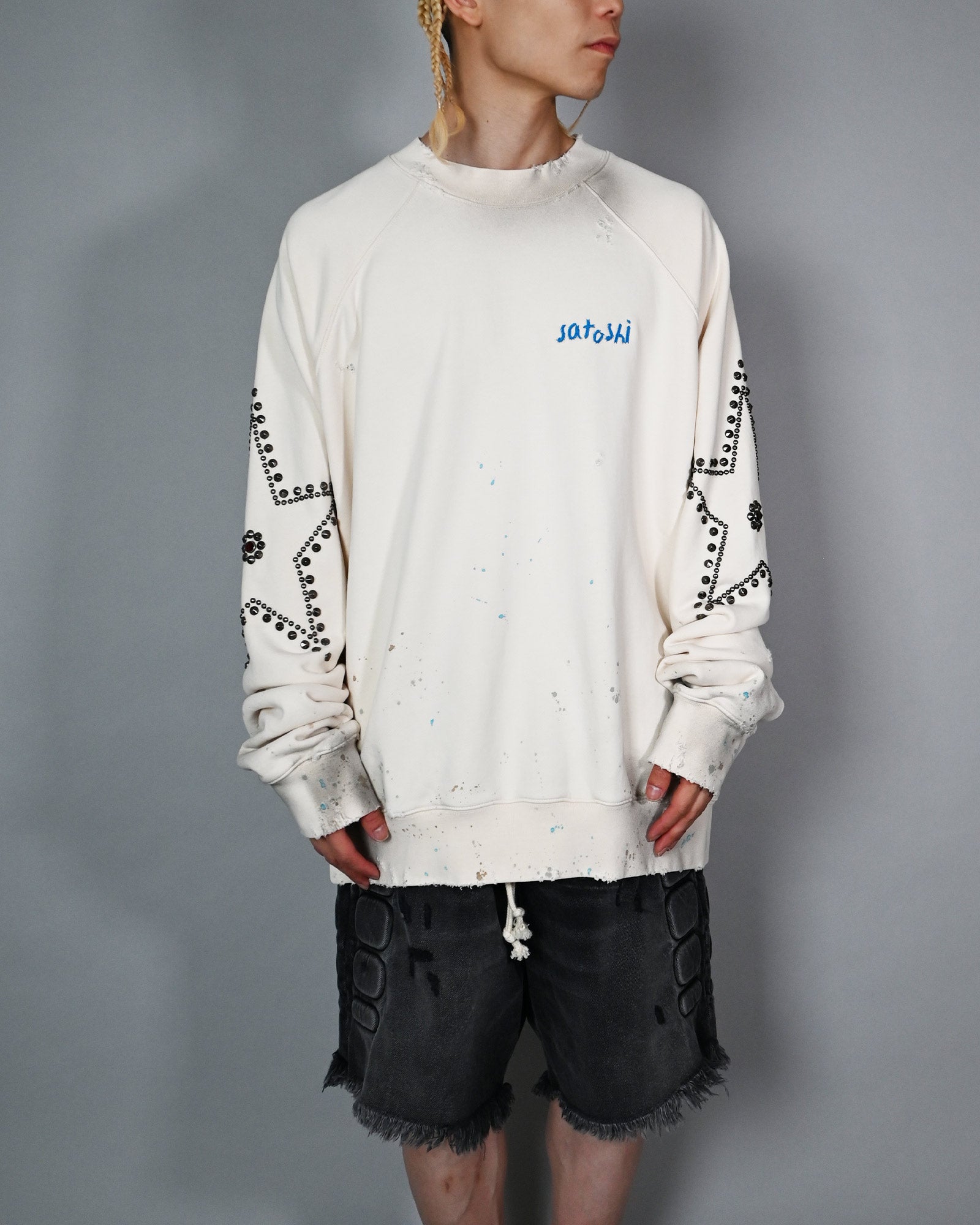 SATOSHI NAKAMOTO・サトシナカモト - スウェット STAR STUDDED CREWNECK / VINTAGE WHITE