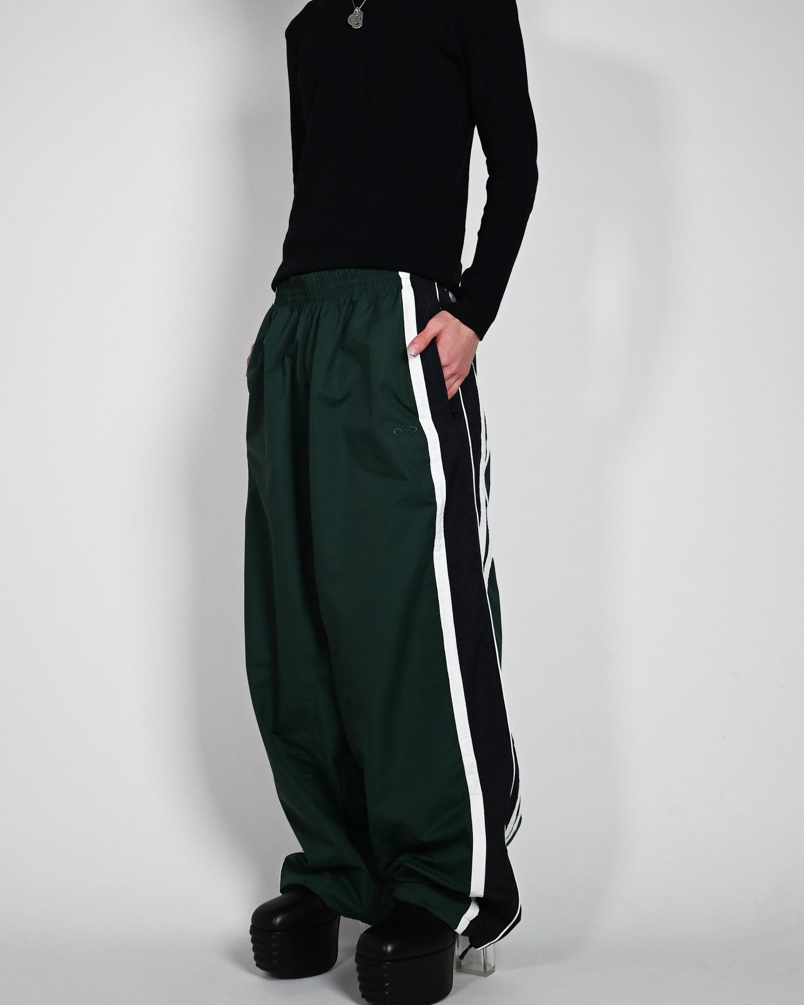 VETEMENTS・ヴェトモン - ジャージ・トラックパンツ ICONIC TRACKSUIT PANTS / GREEN / BLACK