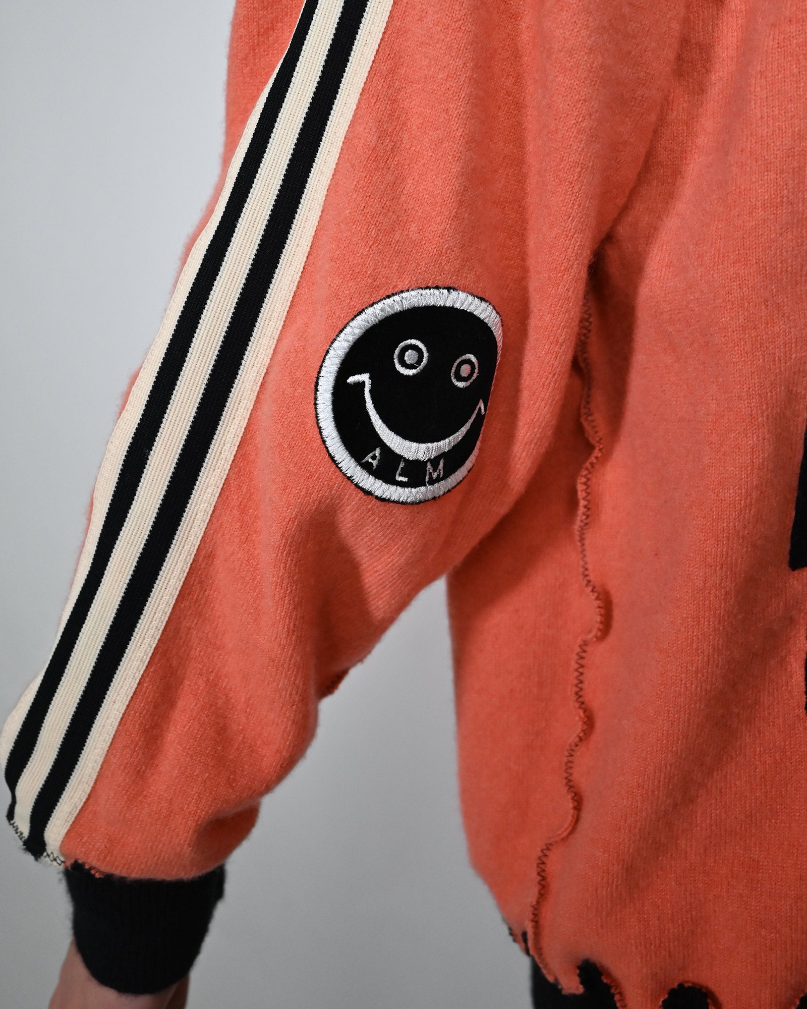 A LOVE MOVEMENT・ア・ラブ・ムーブメント - パーカー・フーディ ALM RECYCLE CASHMERE ZIPUP HOODIE / ORANGE