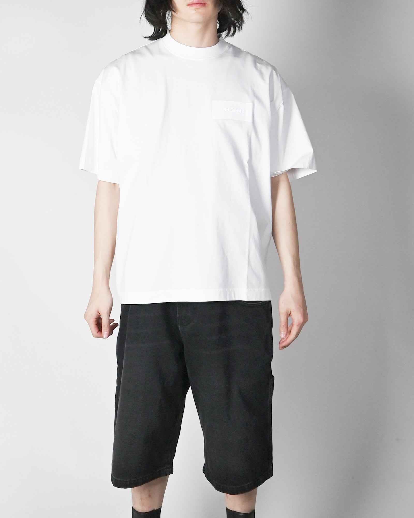 VETEMENTS・ヴェトモン - Tシャツ・カットソー TAPED LOGO T-SHIRT / WHITE