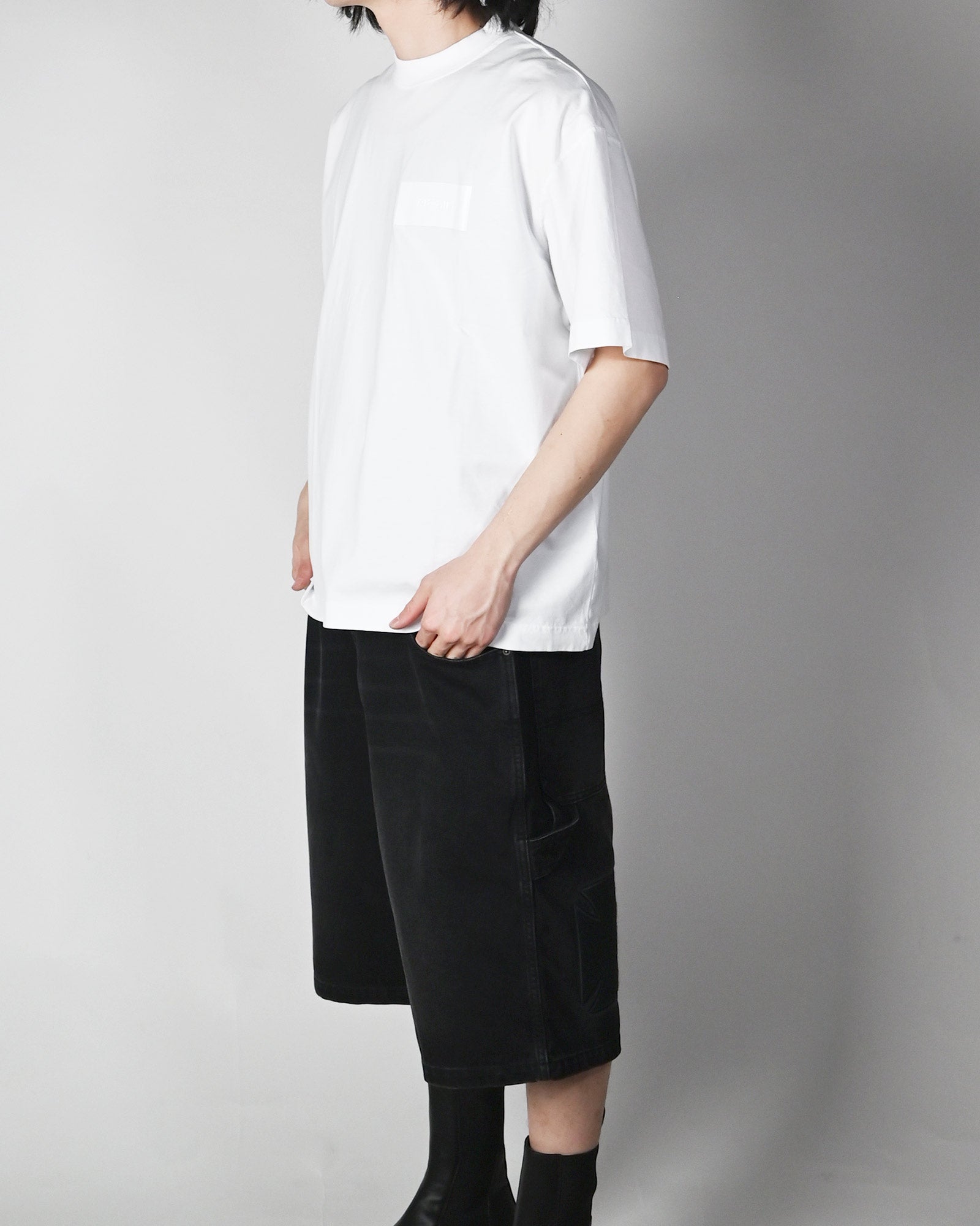 VETEMENTS・ヴェトモン - Tシャツ・カットソー TAPED LOGO T-SHIRT / WHITE