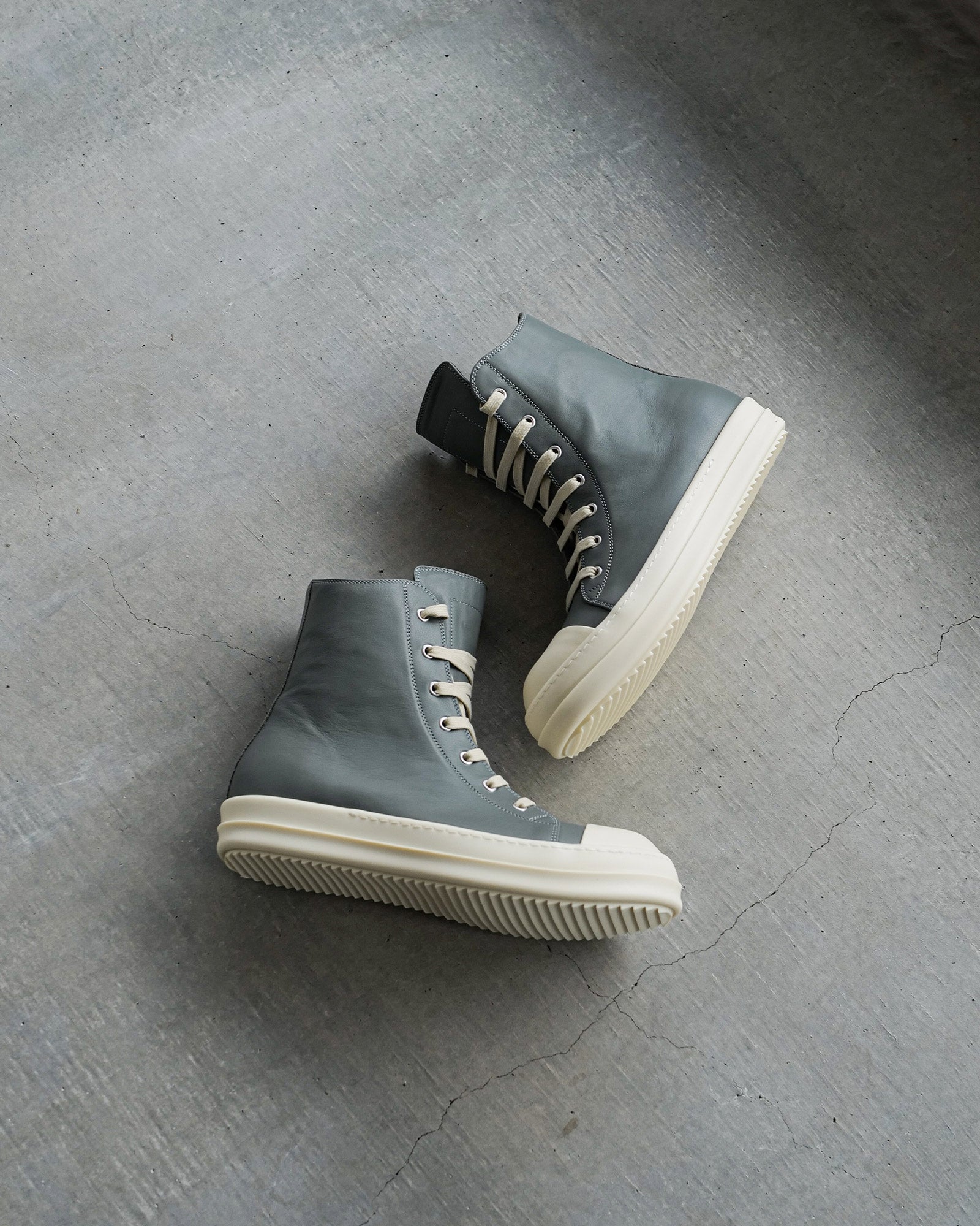 RICK OWENS・リック オウエンス - ハイカットスニーカー SNEAKERS / WASHED INDIGO/MILK/MILK