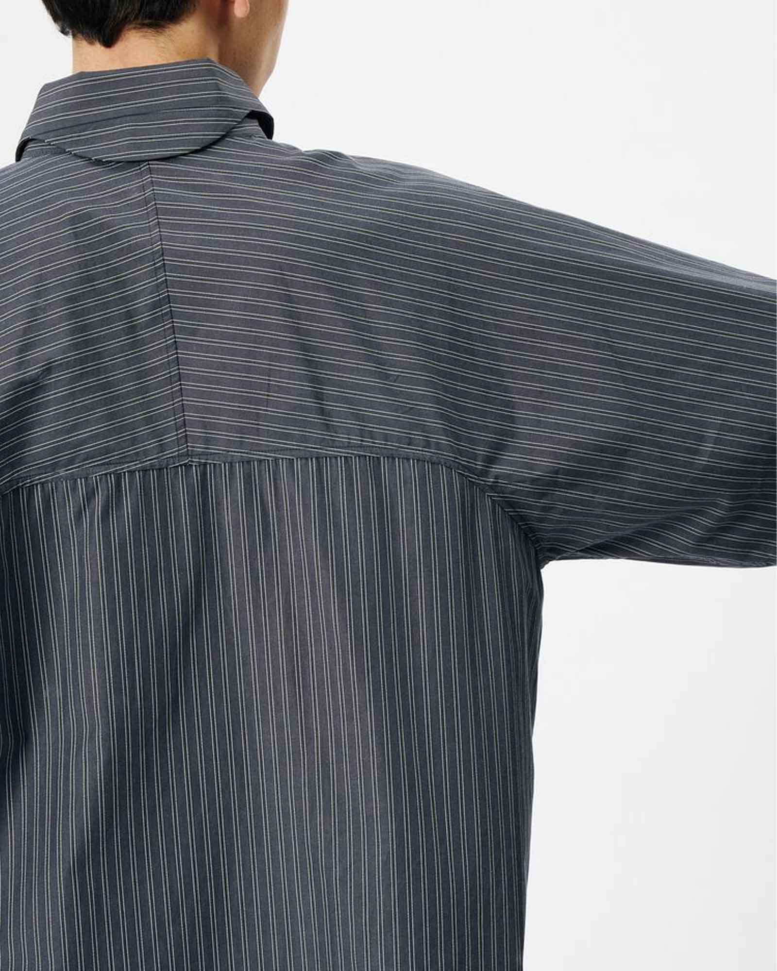 Goldwin 0・ゴールドウイン ゼロ - シャツ REFLECTIVE STRIPED SHIRT / DEEP CHARCOAL