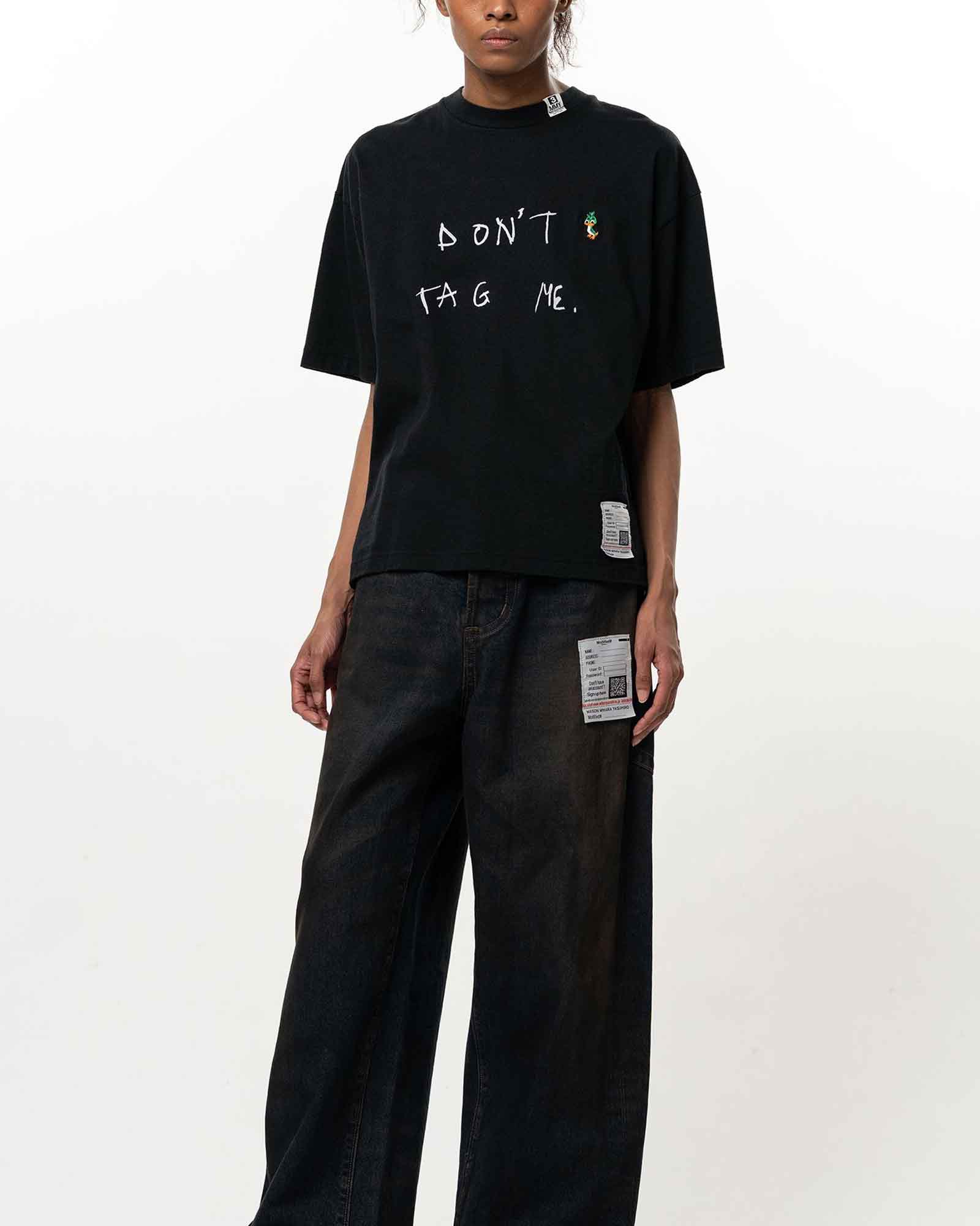 MIHARA YASUHIRO・Yasuhiro Mihara -  DON'T TAG ME. PRINTED TEE / BLACK