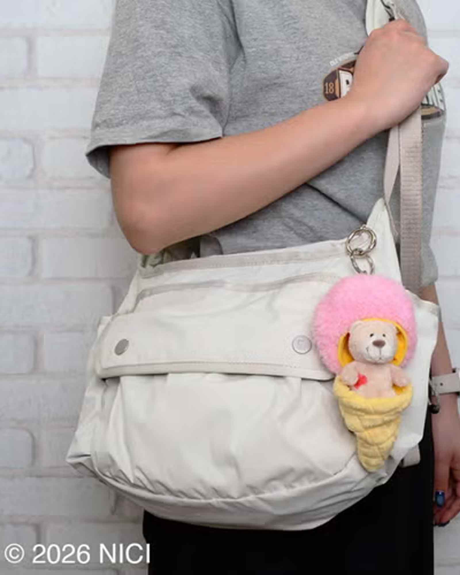 NICI・ニキ - グッズ BB アイスクリームストロベリー＋ラブベア 6cm / MULTI