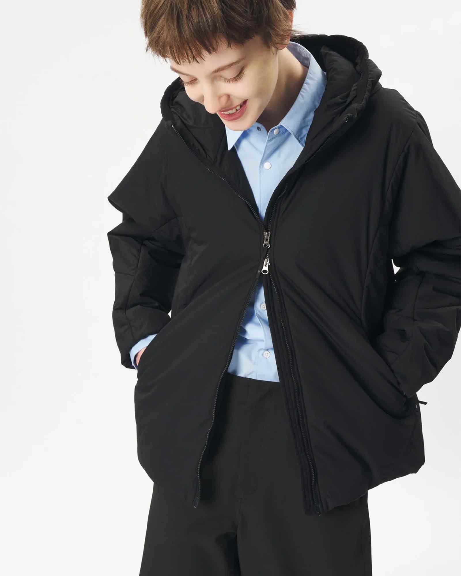 Goldwin・ゴールドウィン -  TSUBAI INSULATED HOODIE / BLACK