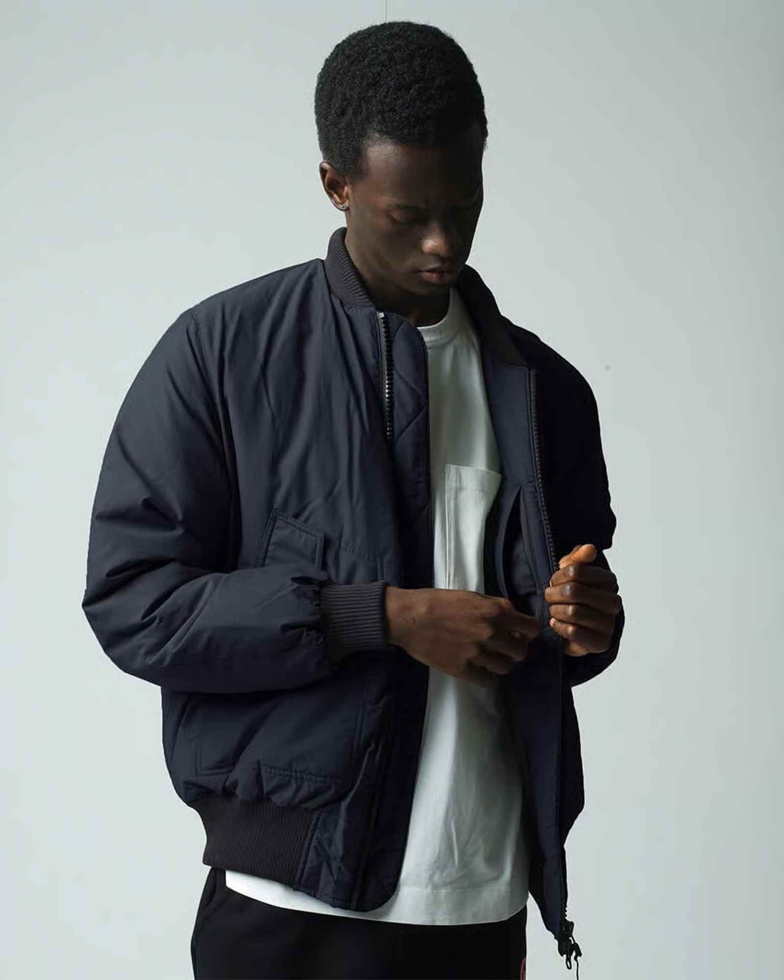 CANADA GOOSE・カナダグース - ブルゾン FRASIER BOMBER / BLACK