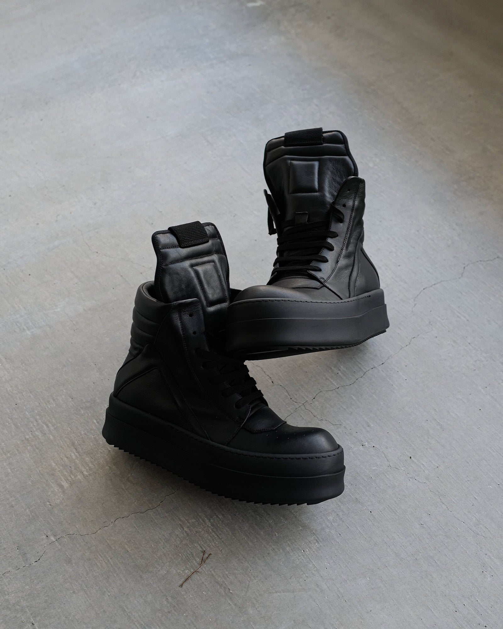 RICK OWENS・リック オウエンス - ハイカットスニーカー MEGA BUMPER GEOBASKET / ALL BLACK