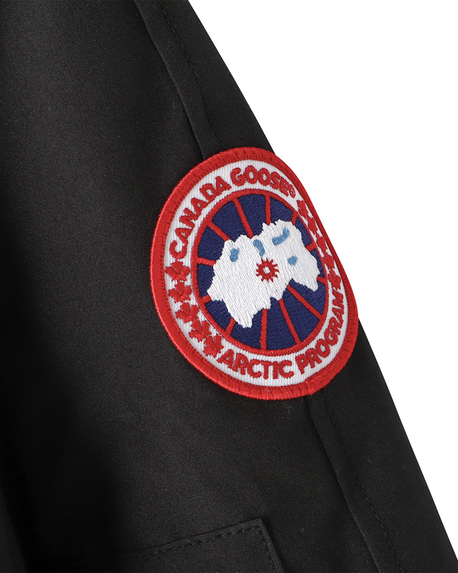 CANADA GOOSE・カナダグース - ダウンジャケット 2050M CHILLIWACK BOMBER / BLACK