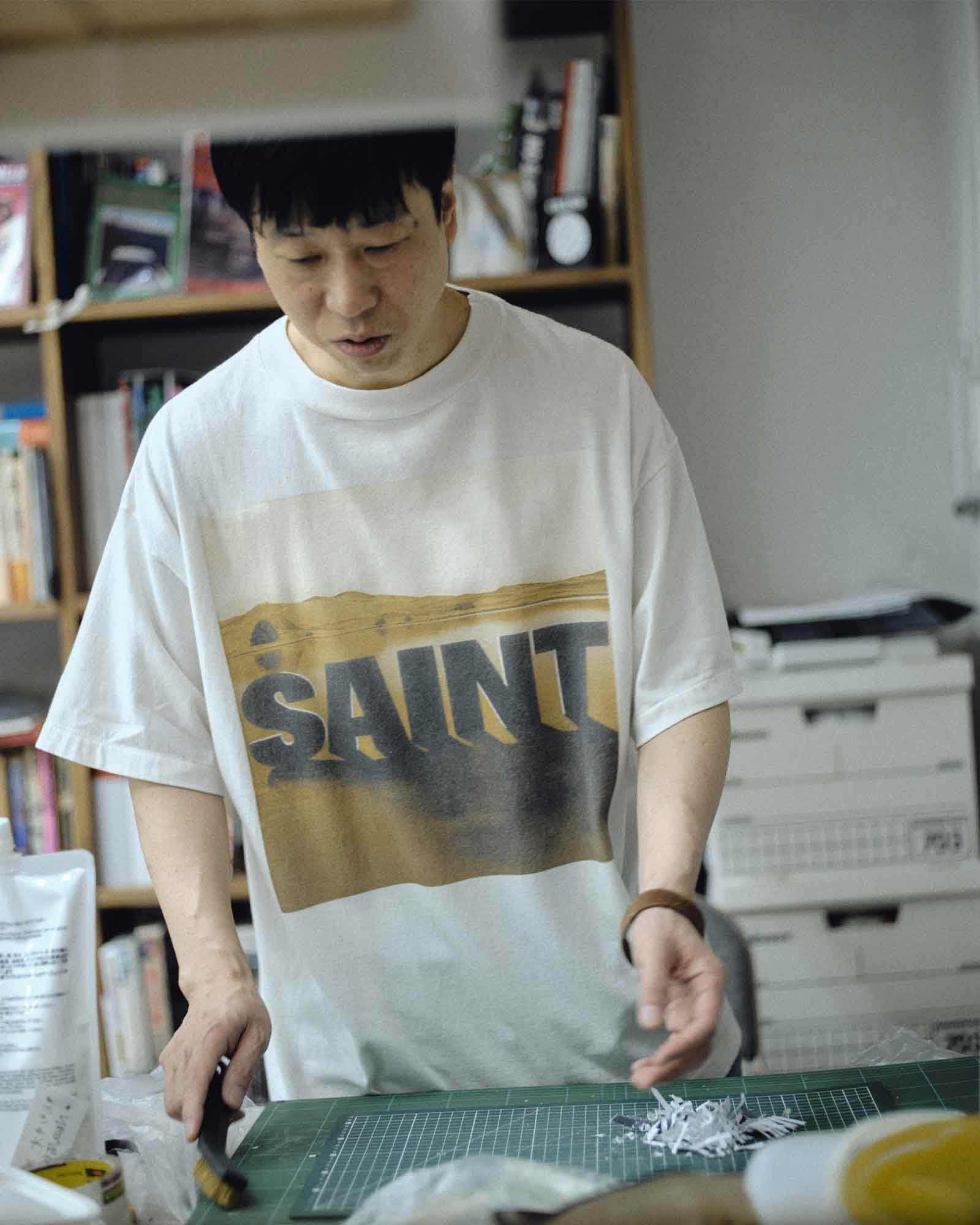 ©SAINT M××××××・セントマイケル - Tシャツ・カットソー KK_SS T-SHIRT/DESERT / WHITE