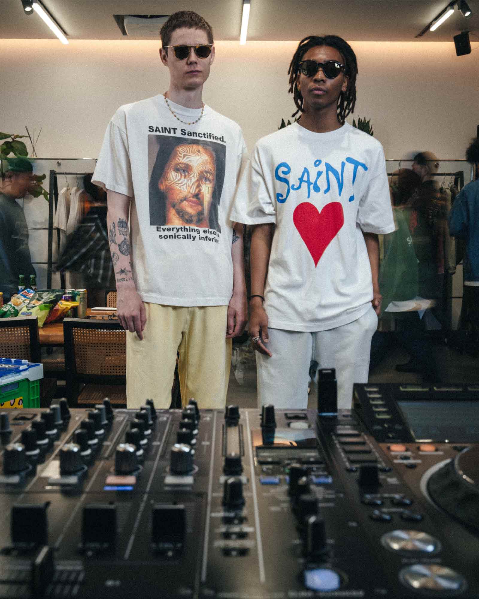 ©SAINT M××××××・セントマイケル - Tシャツ・カットソー SS T-SHIRT/SANCTIFIED / WHITE