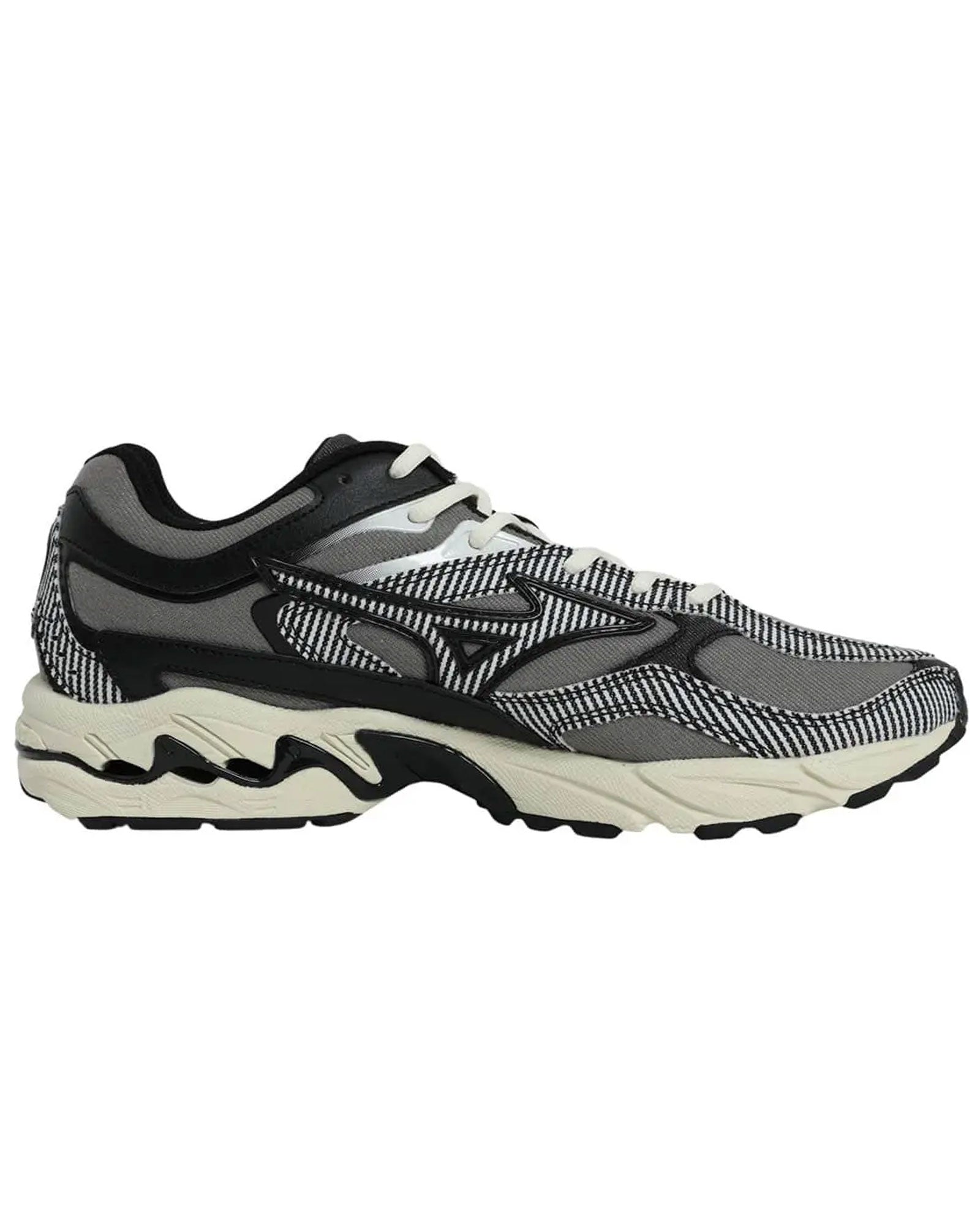 SWJP・エスダブリュージェーピー - ローカットスニーカー MIZUNO WAVE MUSTANG LS SWJP / BLACK