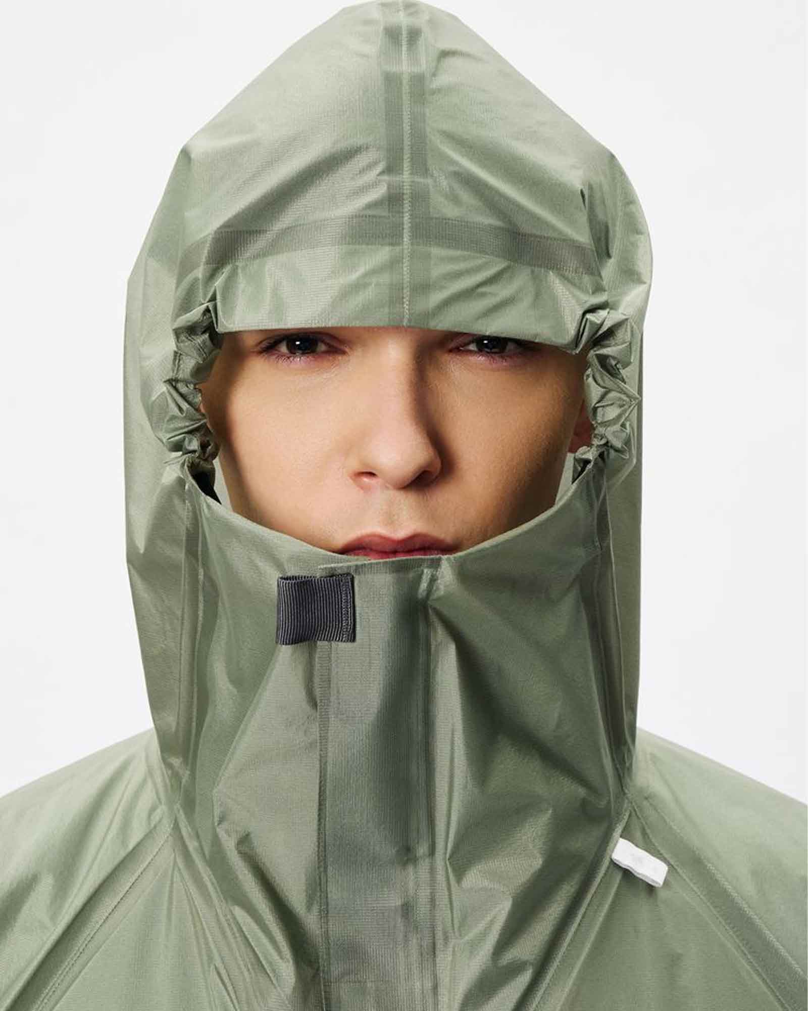 Goldwin 0・ゴールドウイン ゼロ - ナイロンジャケット 3L TRIANGULUM JACKET / DESERT SAGE