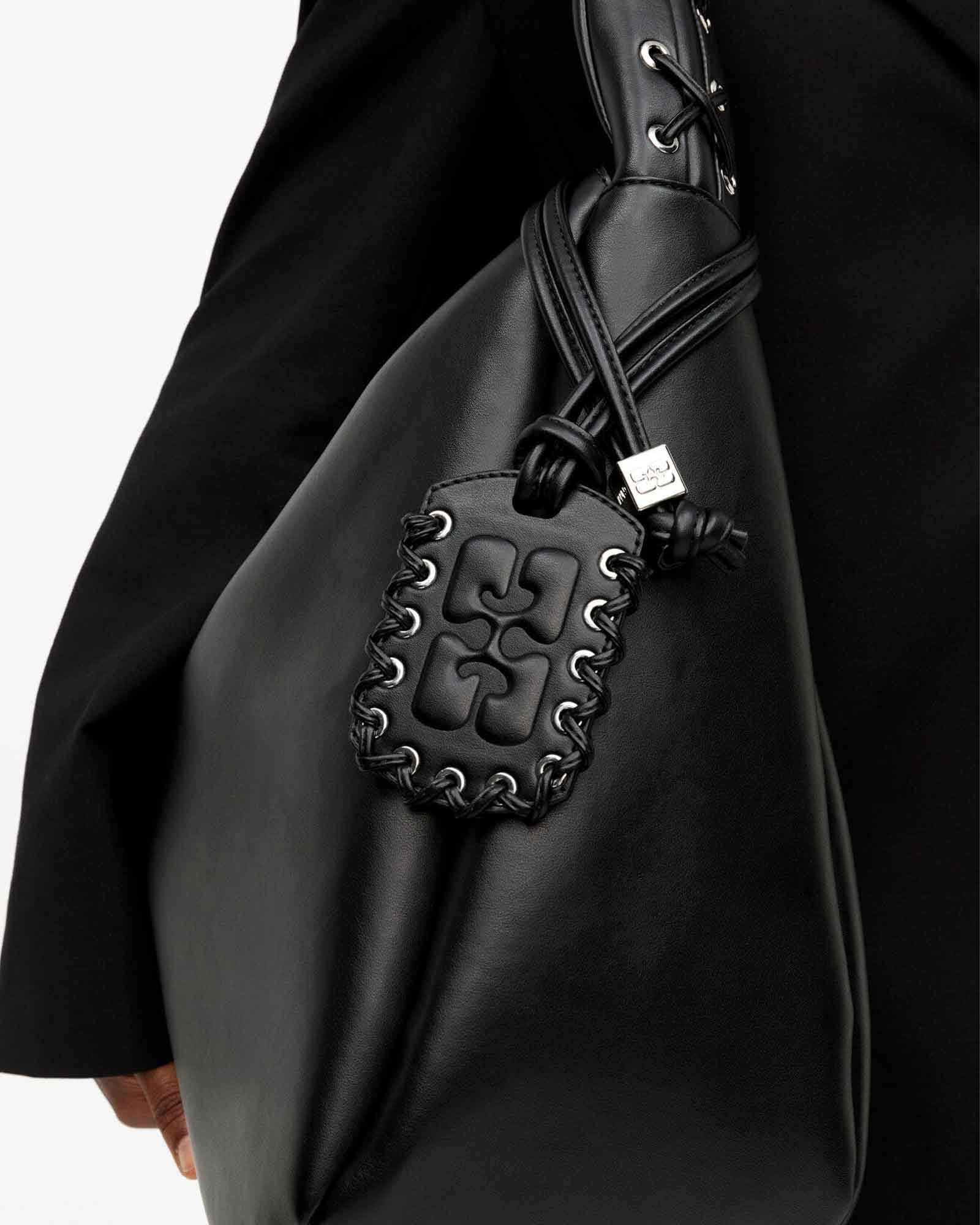 GANNI・ガニー - ショルダーバッグ GANNI BOU BAG HOBO XXL / BLACK