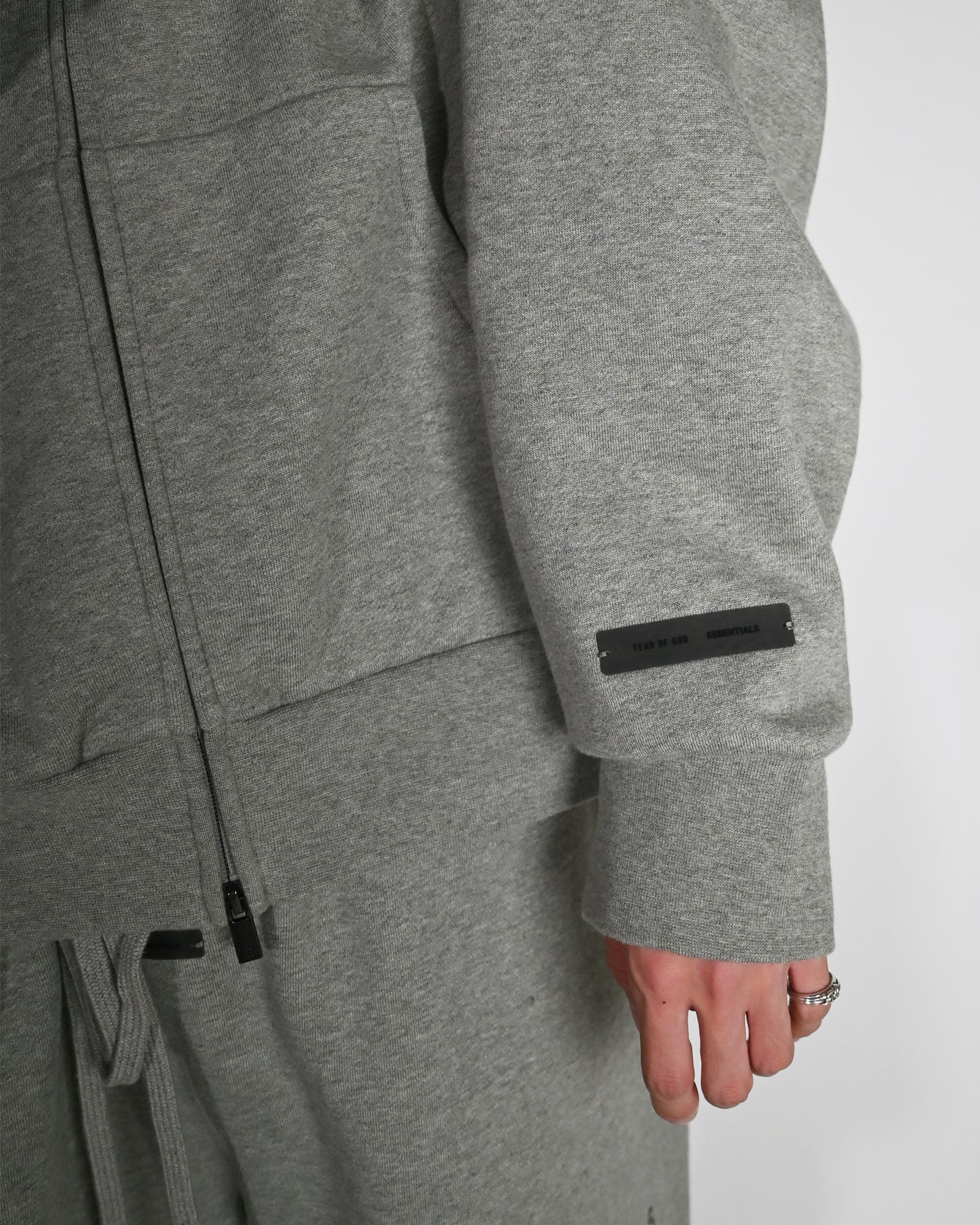ESSENTIALS・エッセンシャルズ - パーカー・フーディ CLASSIC FIT FLEECE ZIP-UP HOODIE / CONCRETE HEATHER