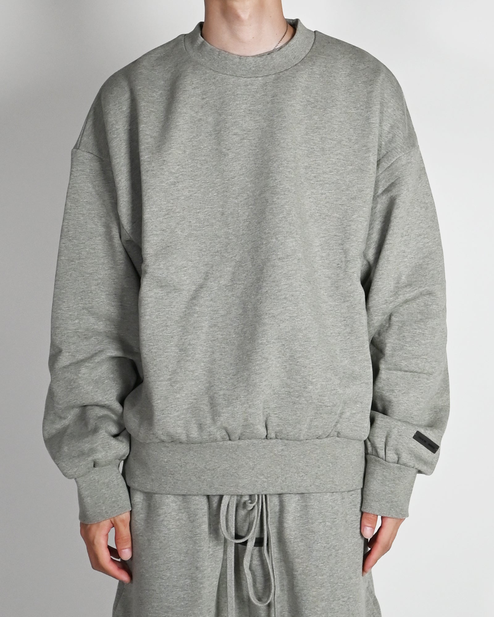 ESSENTIALS・エッセンシャルズ - スウェット CLASSIC FIT FLEECE CREWNECK  / CONCRETE HEATHER