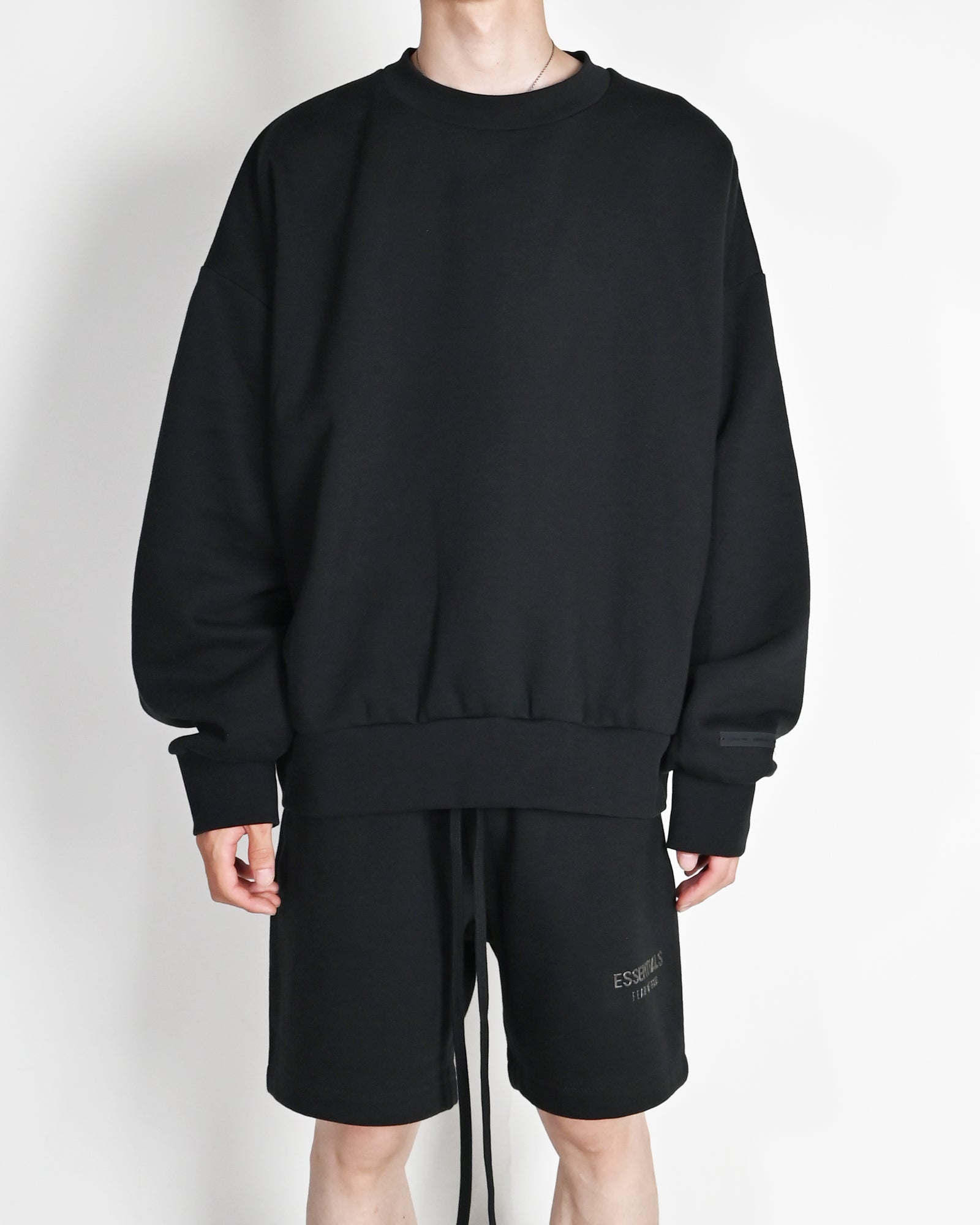 ESSENTIALS・エッセンシャルズ - スウェット CLASSIC FIT FLEECE CREWNECK  / JET BLACK