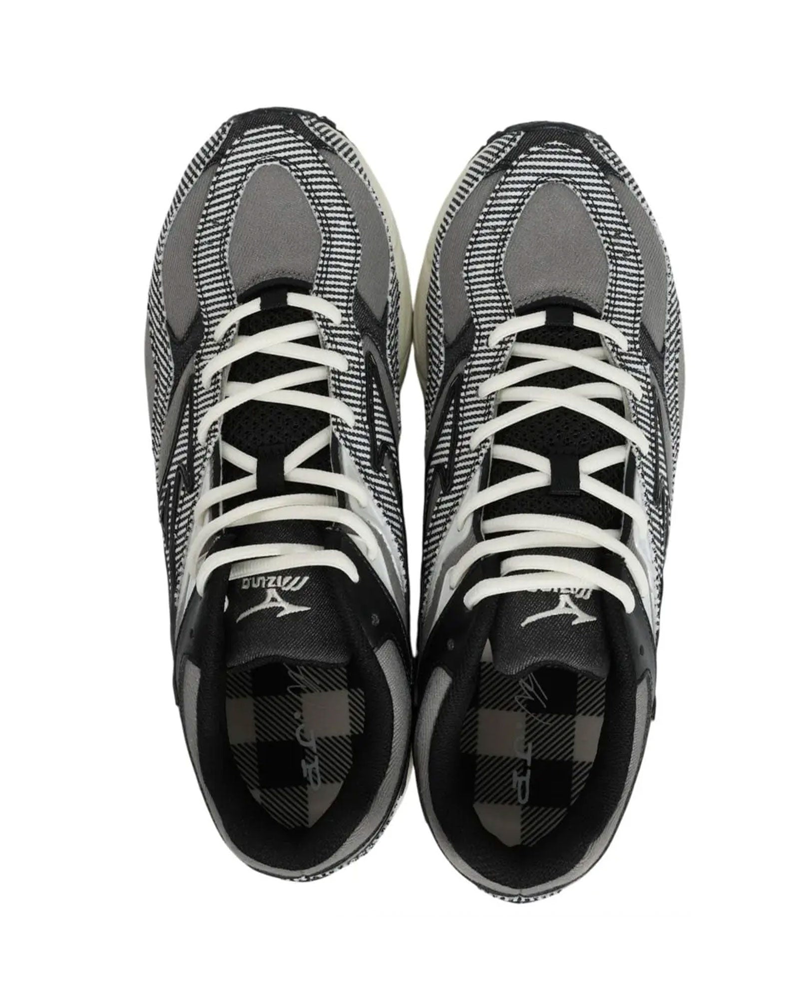 SWJP・エスダブリュージェーピー - ローカットスニーカー MIZUNO WAVE MUSTANG LS SWJP / BLACK