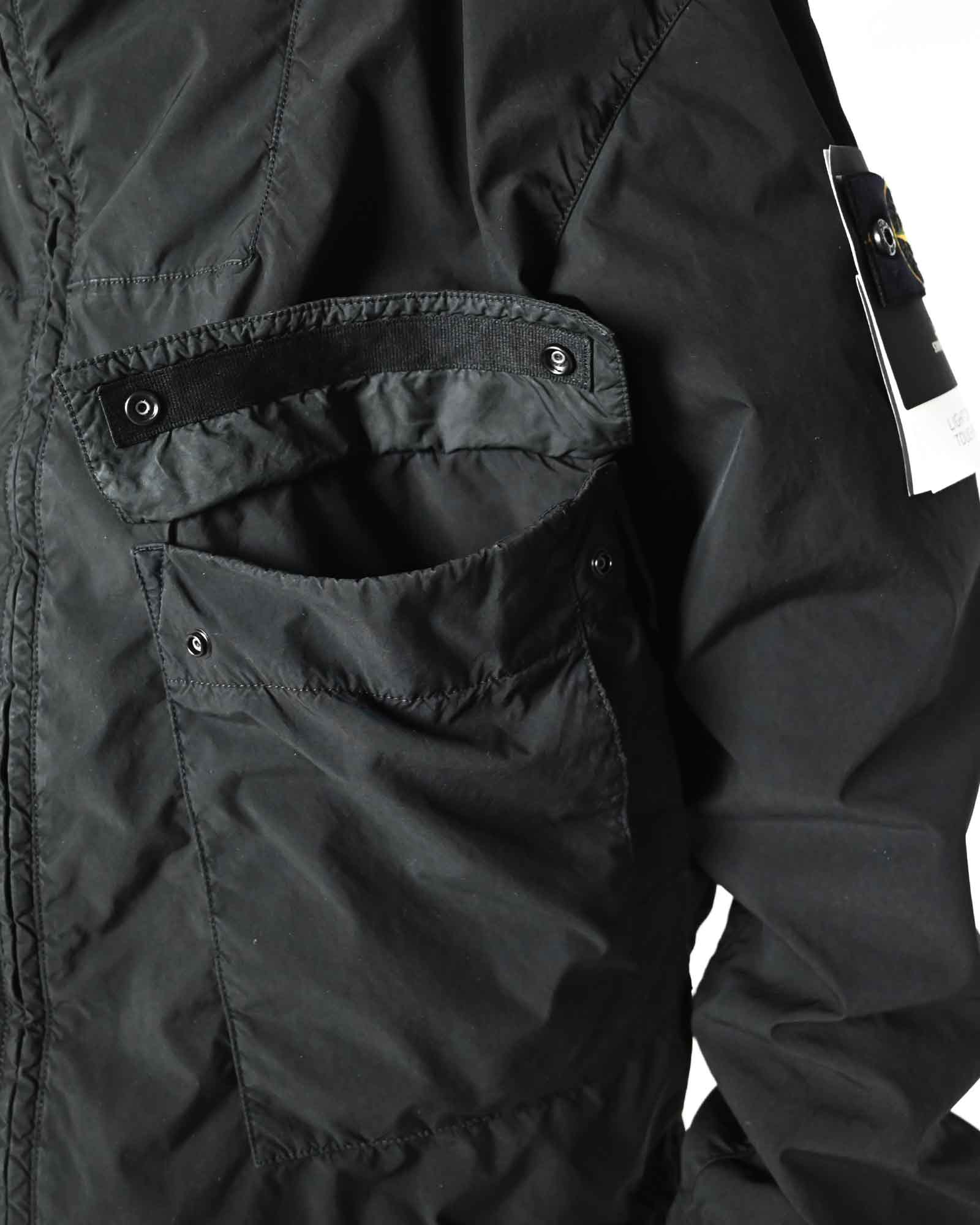 STONE ISLAND (ストーンアイランド) SS26 SHORT PARKA 26SS-29 / BLACK