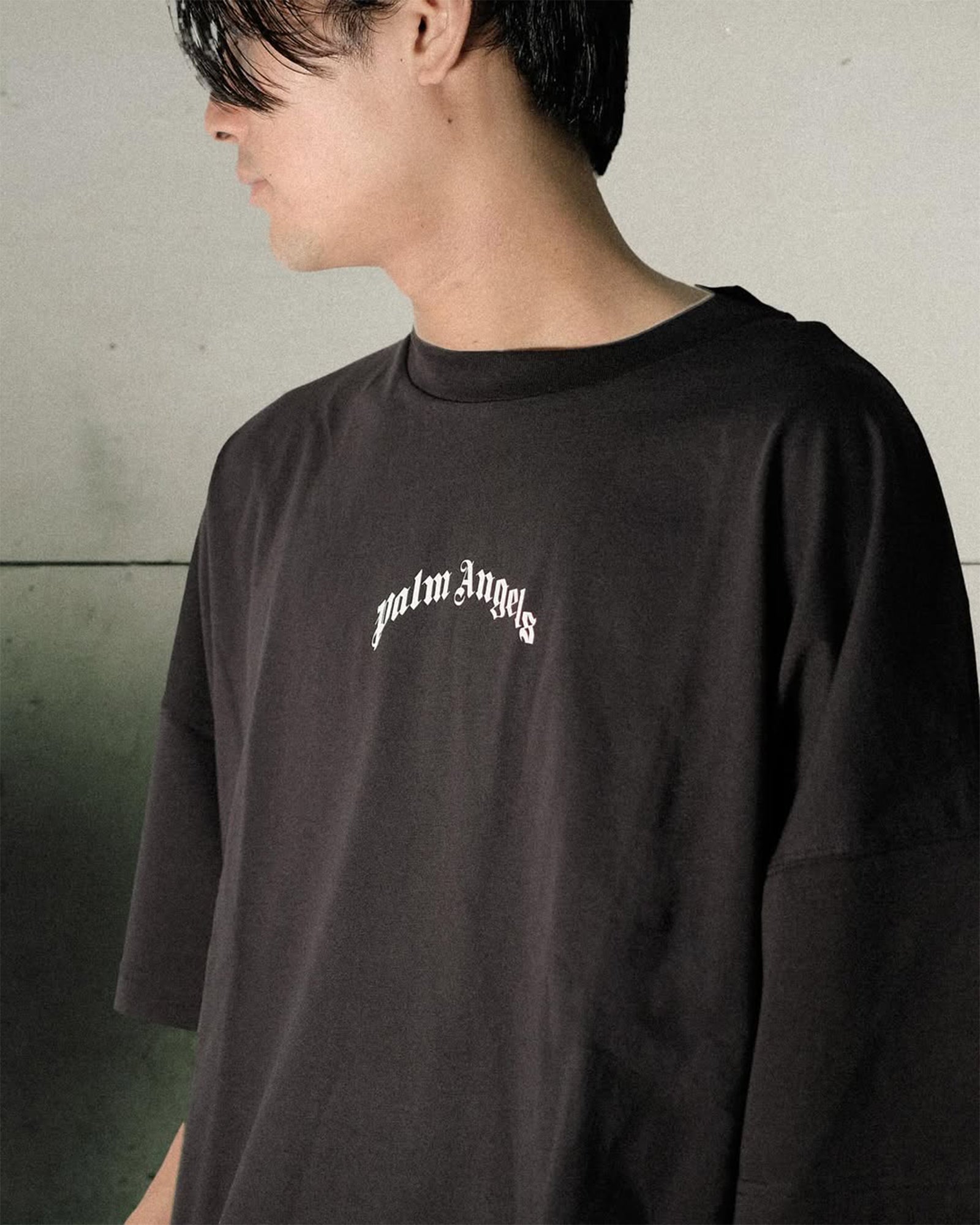 PALM ANGELS・パーム エンジェルス - Tシャツ・カットソー BACK CURVED LOGO OVER TEE / BLACK