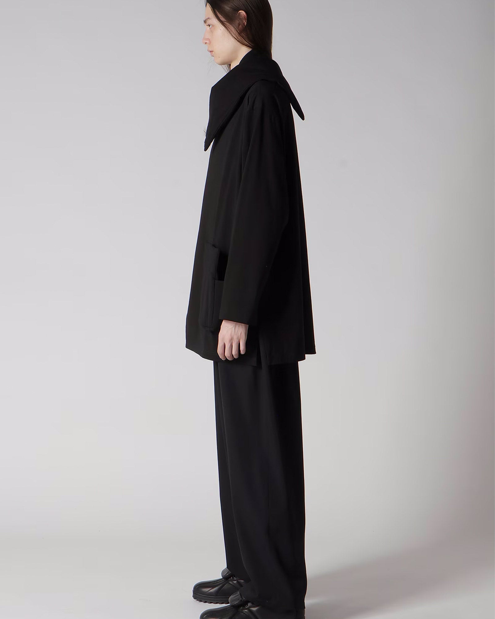 Yohji Yamamoto・ヨウジ ヤマモト - コート 30/-HIGH D COTTON JERSEY DESIGNED COLLAR PADDED COAT / BLACK