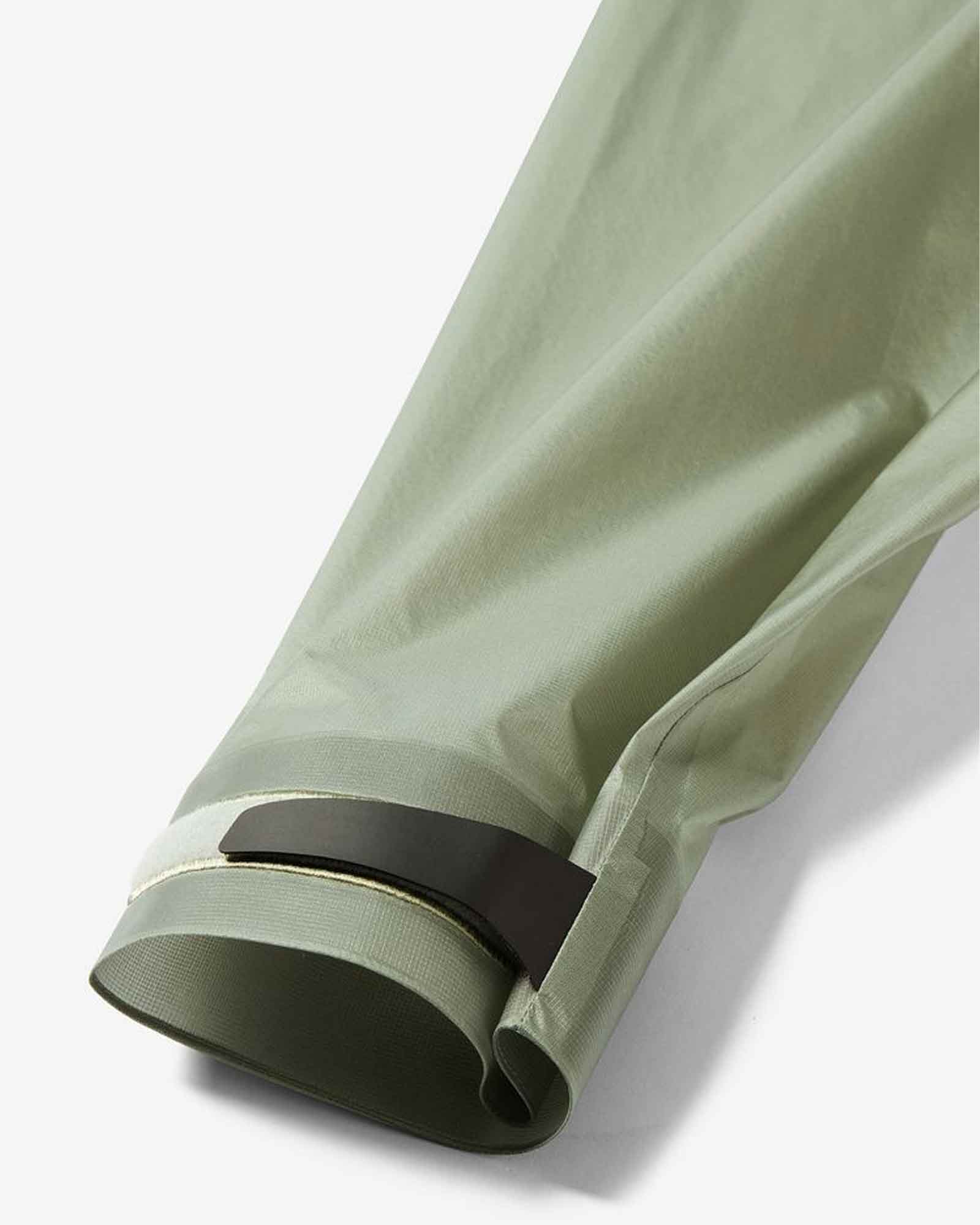 Goldwin 0・ゴールドウイン ゼロ - ナイロンジャケット 3L TRIANGULUM JACKET / DESERT SAGE