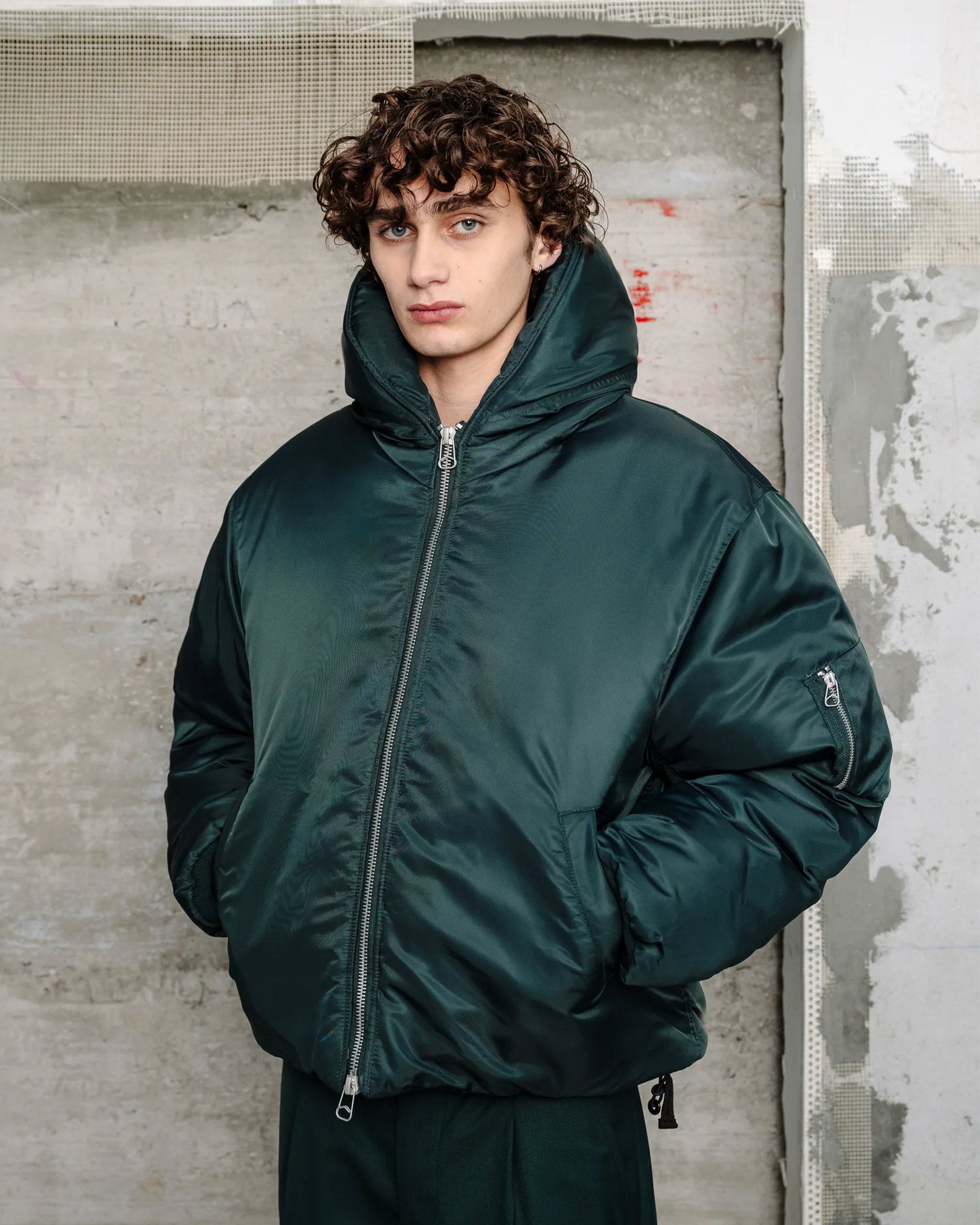 PEACEMAKER OAMC・オーエーエムシー - ジャケット CROPPED HOOD BOMBER / DARK GREEN