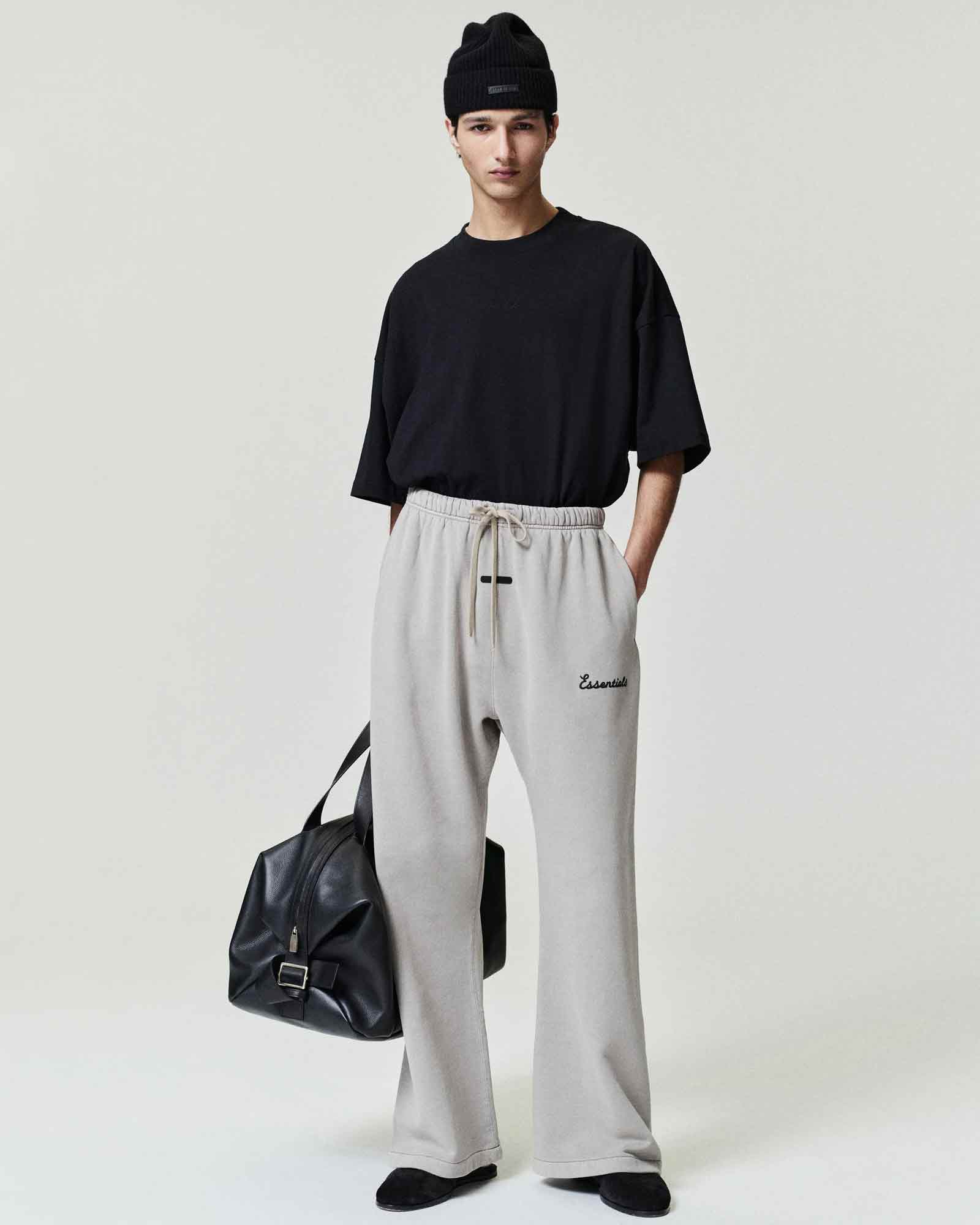 ESSENTIALS・エッセンシャルズ - スウェットパンツ TRAINING CLASSIC FIT FLARE SWEATPANT / FADED SEAL