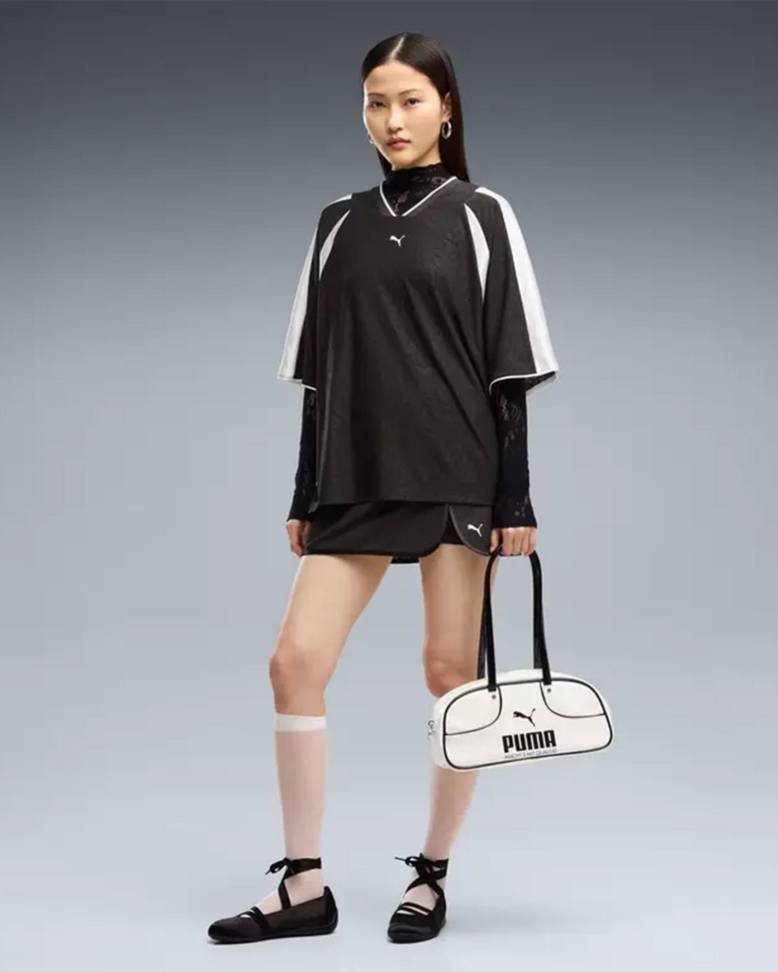 PUMA・プーマ - トップス LACE PACK OVERSIZED SHORT SLEEVE JERSEY / BLACK