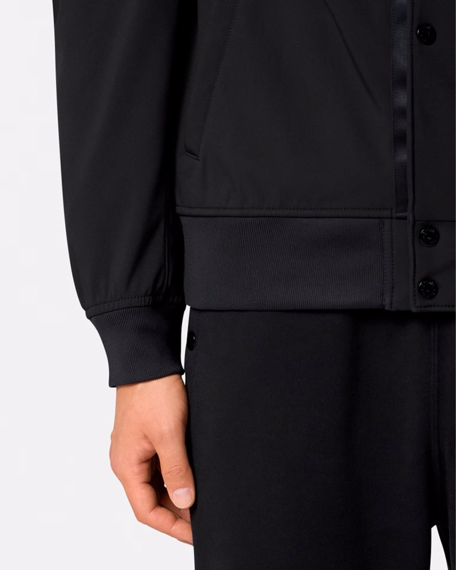 STONE ISLAND (ストーンアイランド) LIGHT SOFT SHELL-R / BLACK