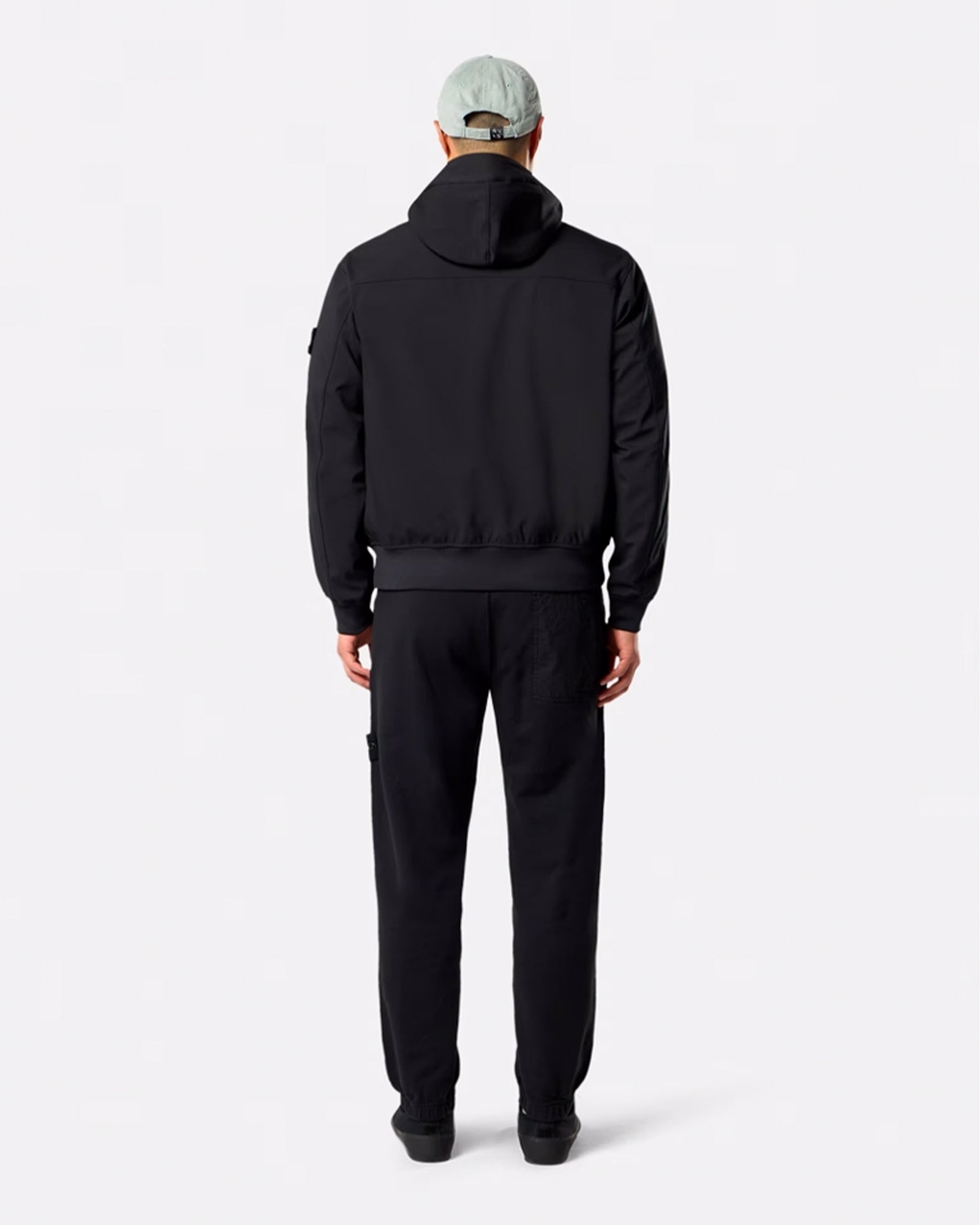 STONE ISLAND (ストーンアイランド) LIGHT SOFT SHELL-R / BLACK