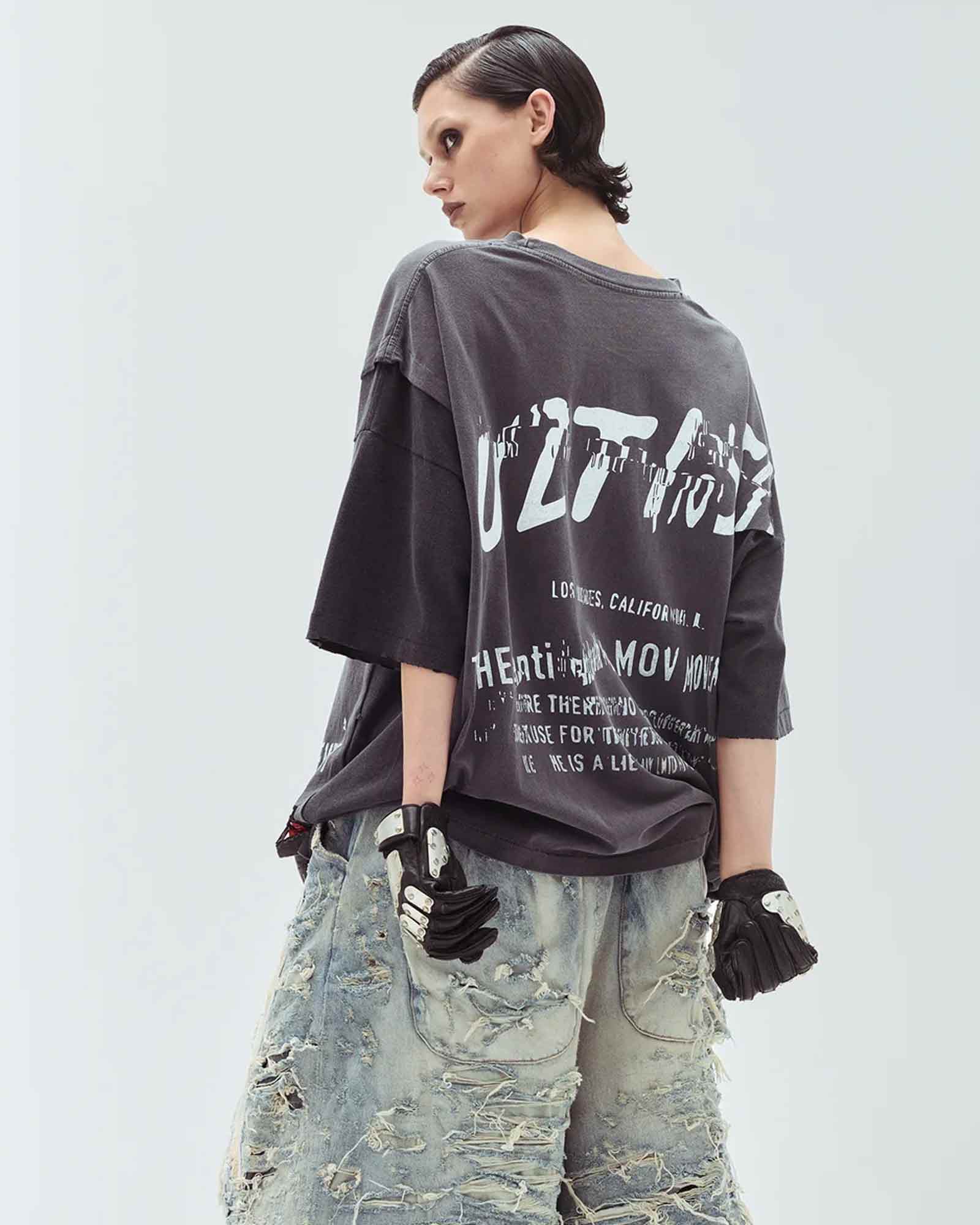 RRR123・リヴィントン ロイ レビス - トップス MODA APOCRYPHA QUAD TEE / BLACK