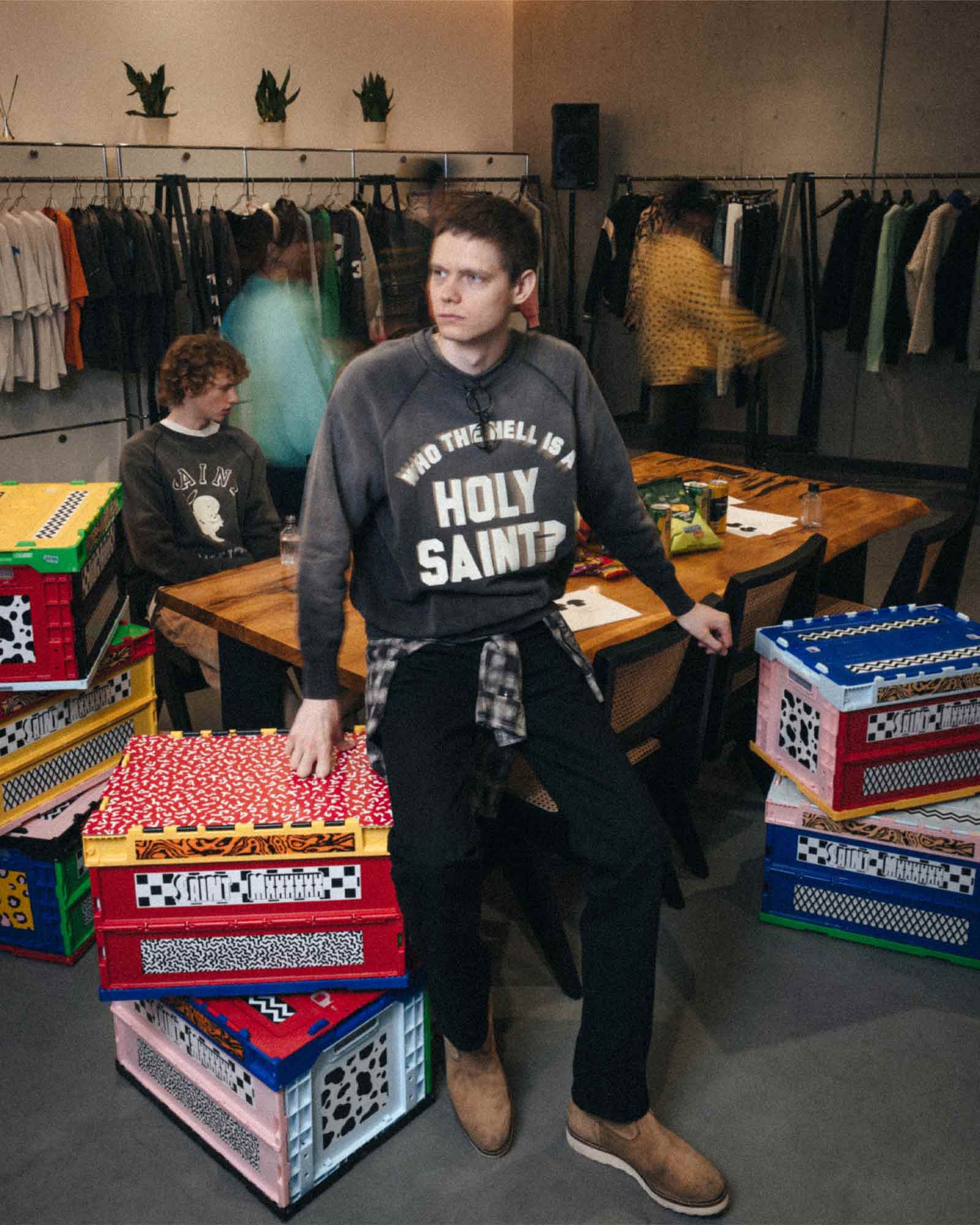 ©SAINT M××××××・圣迈克尔 -  RAGLAN CRW N SWT/HOLY SAINT？/ BLACK