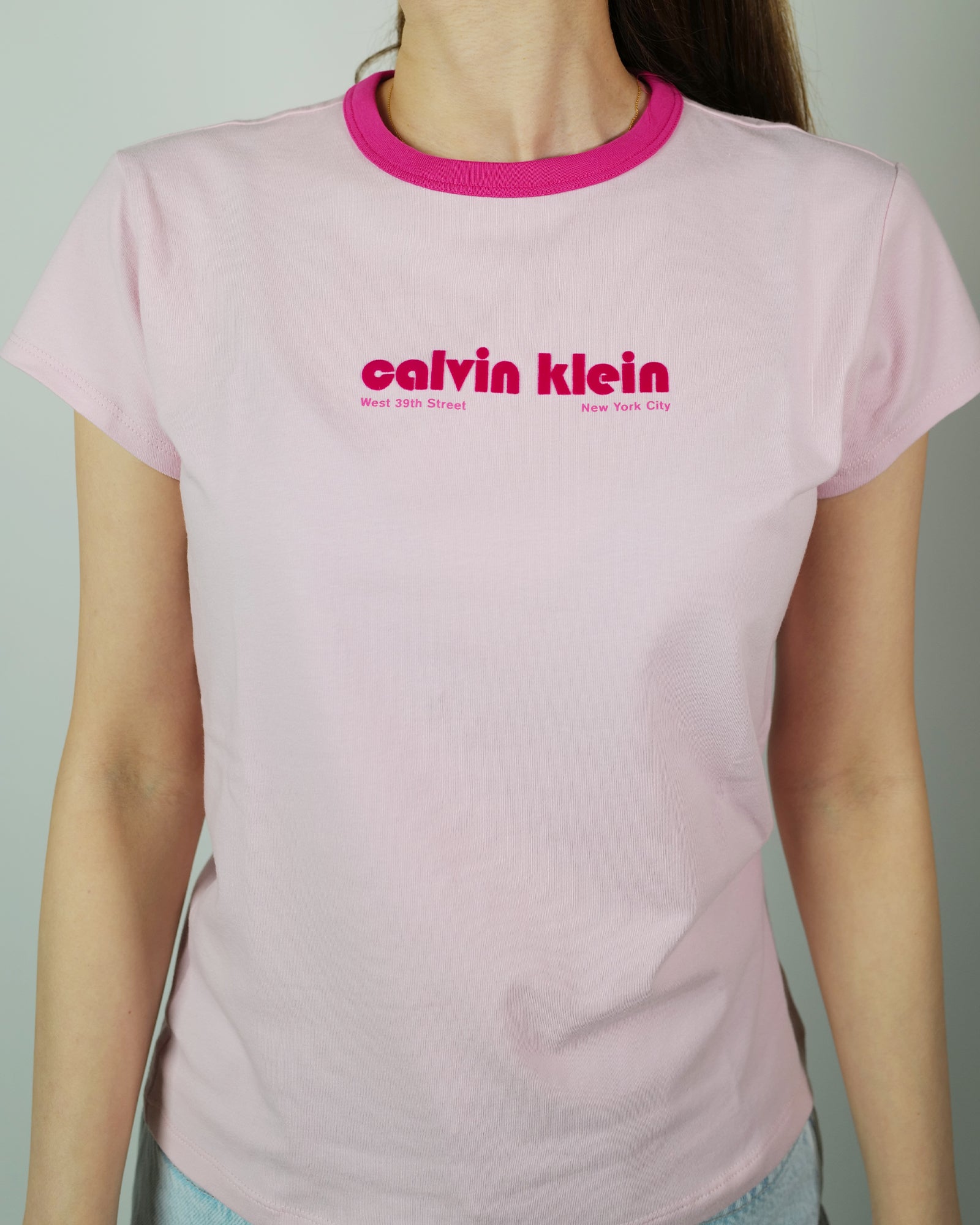 Calvin Klein・カルバン クライン - Tシャツ・カットソー SS RETRO LOGO GRAPHIC TEE / PINK