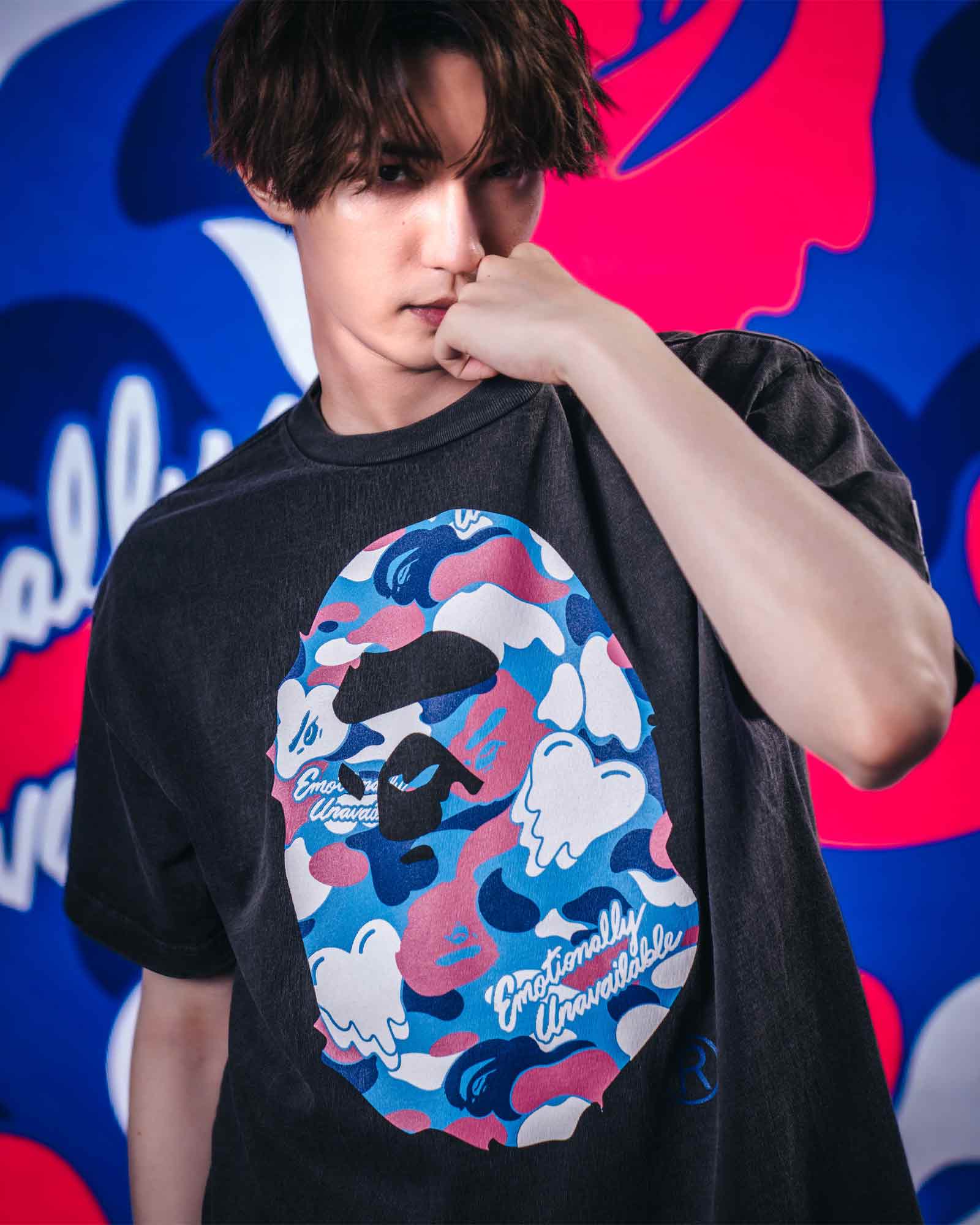 EMOTIONALLY UNAVAILABLE・エモーショナリー アンアベイラブル - Tシャツ・カットソー EU APE SS TEE / BLACK