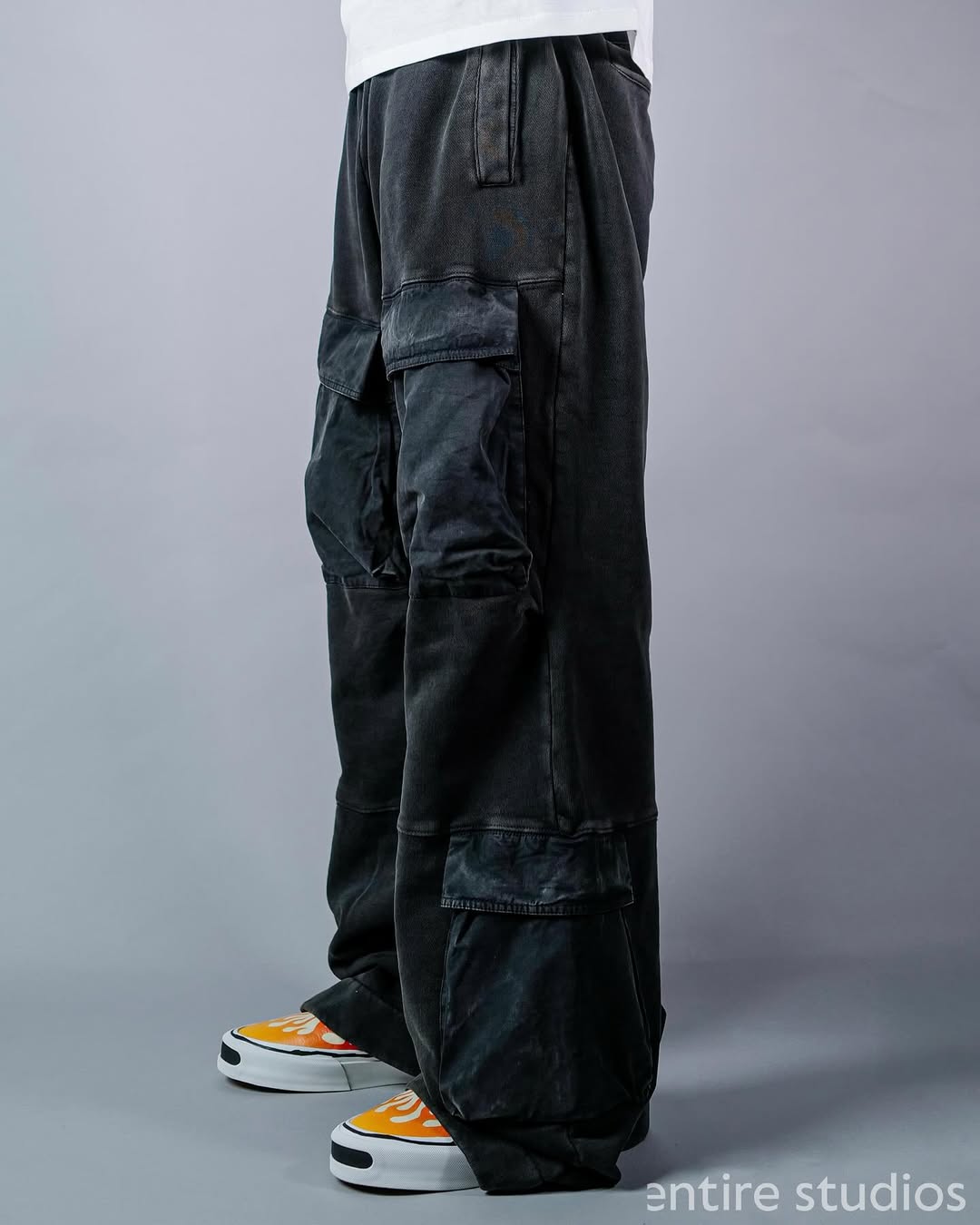 Entire studios・entire studio -  UTILITY SWEATS / WASHED BLACK