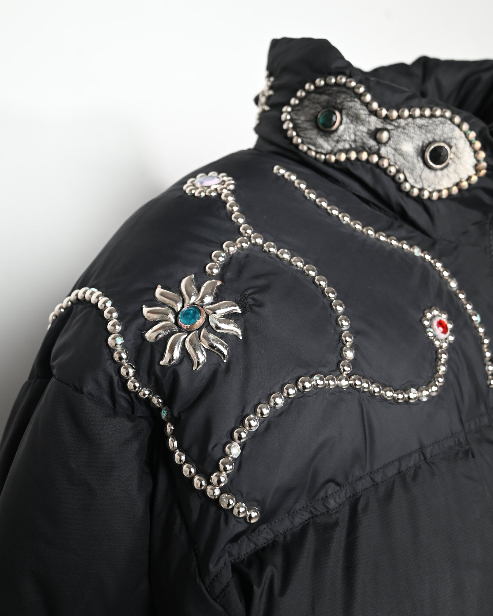 PROLETA RE ART・プロレタ リ アート - ダウンジャケット STUDS CUSTOMIZED VINTAGE DOWN JACKET(XXXL) / MULTI