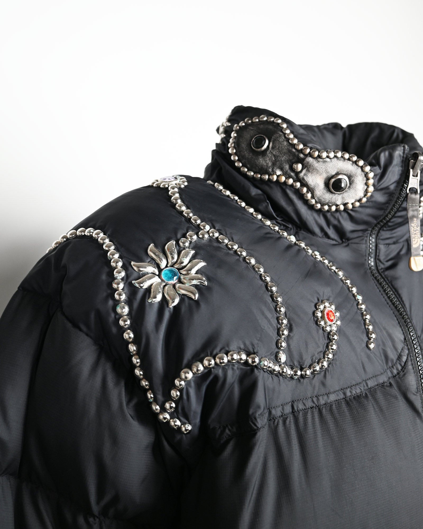 PROLETA RE ART・プロレタ リ アート - ダウンジャケット STUDS CUSTOMIZED VINTAGE DOWN JACKET(XXL) / MULTI